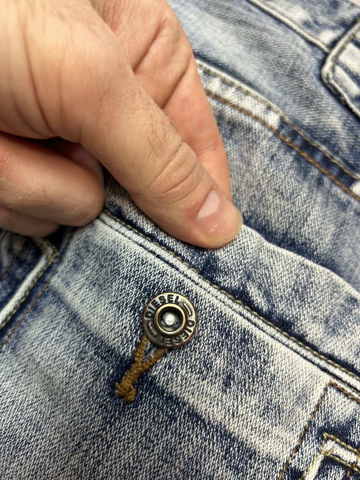 Diesel × Diesel Black Gold Rare Vintage 90s Diesel Industrtry Faded Blue Jeans Size US 36 / EU 52 - 12 Thumbnail