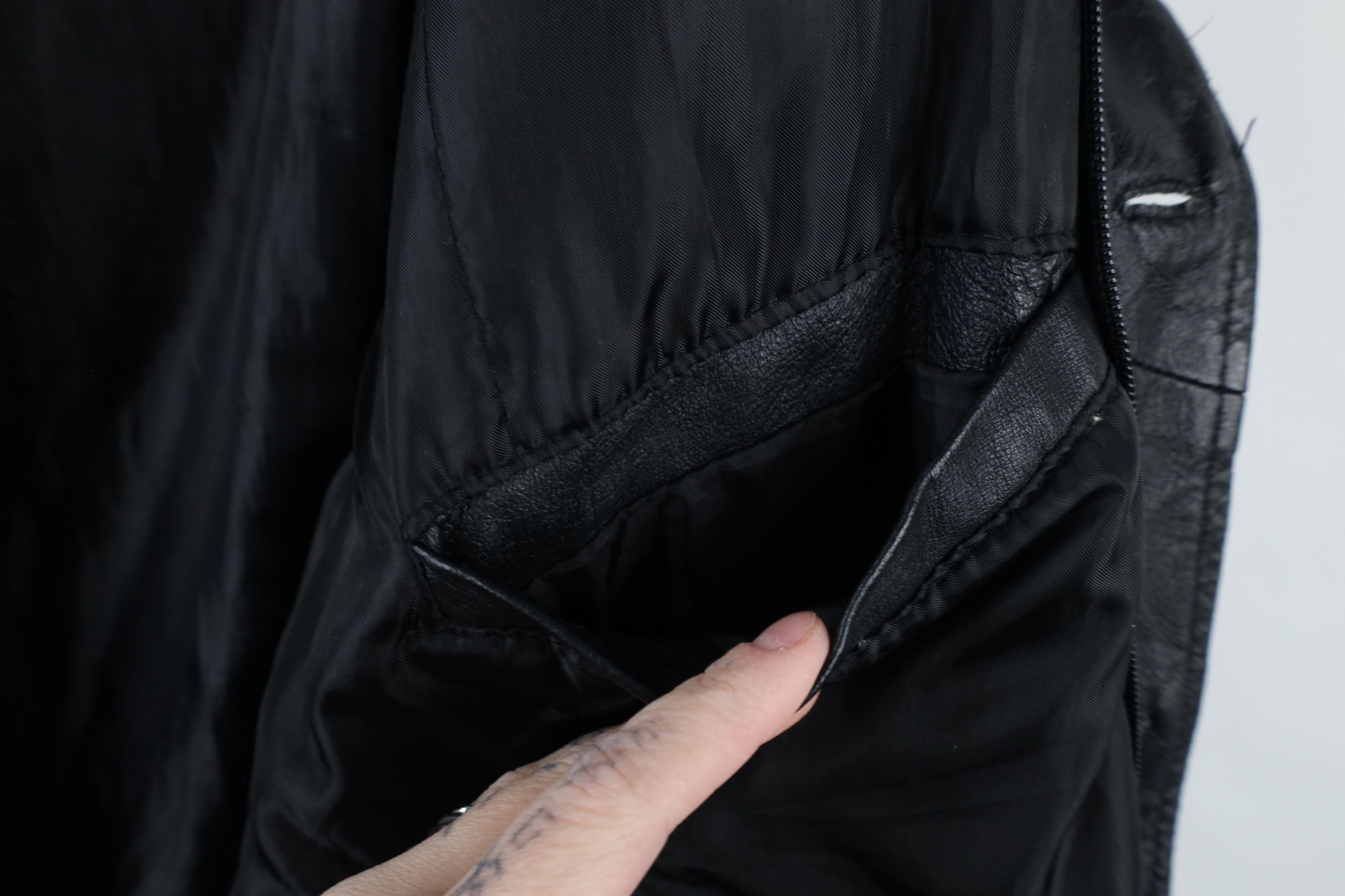 Vintage Vintage 90s Streetwear Leather Full Button Jacket Black Size US M / EU 48-50 / 2 - 12 Thumbnail