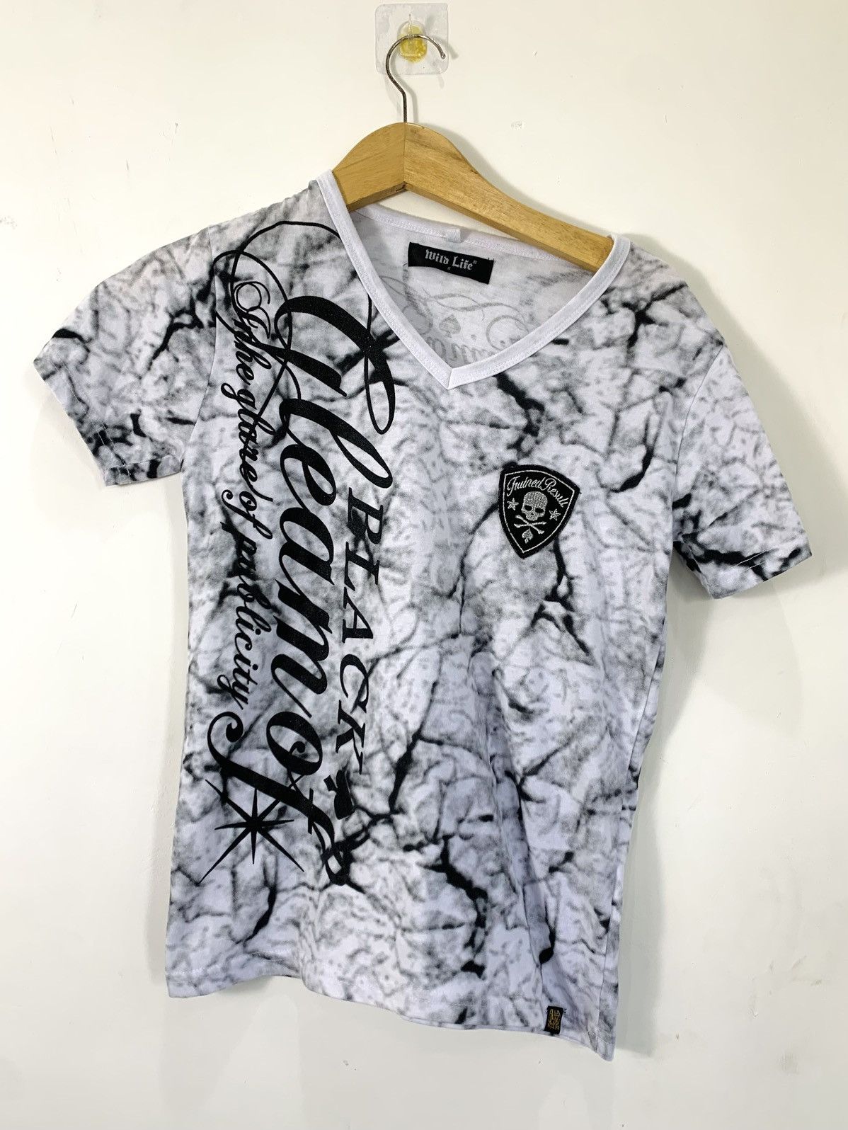 Japanese Brand 2000s poem tee wildlife japan vkei style era Size US S / EU 44-46 / 1 - 1 Thumbnail