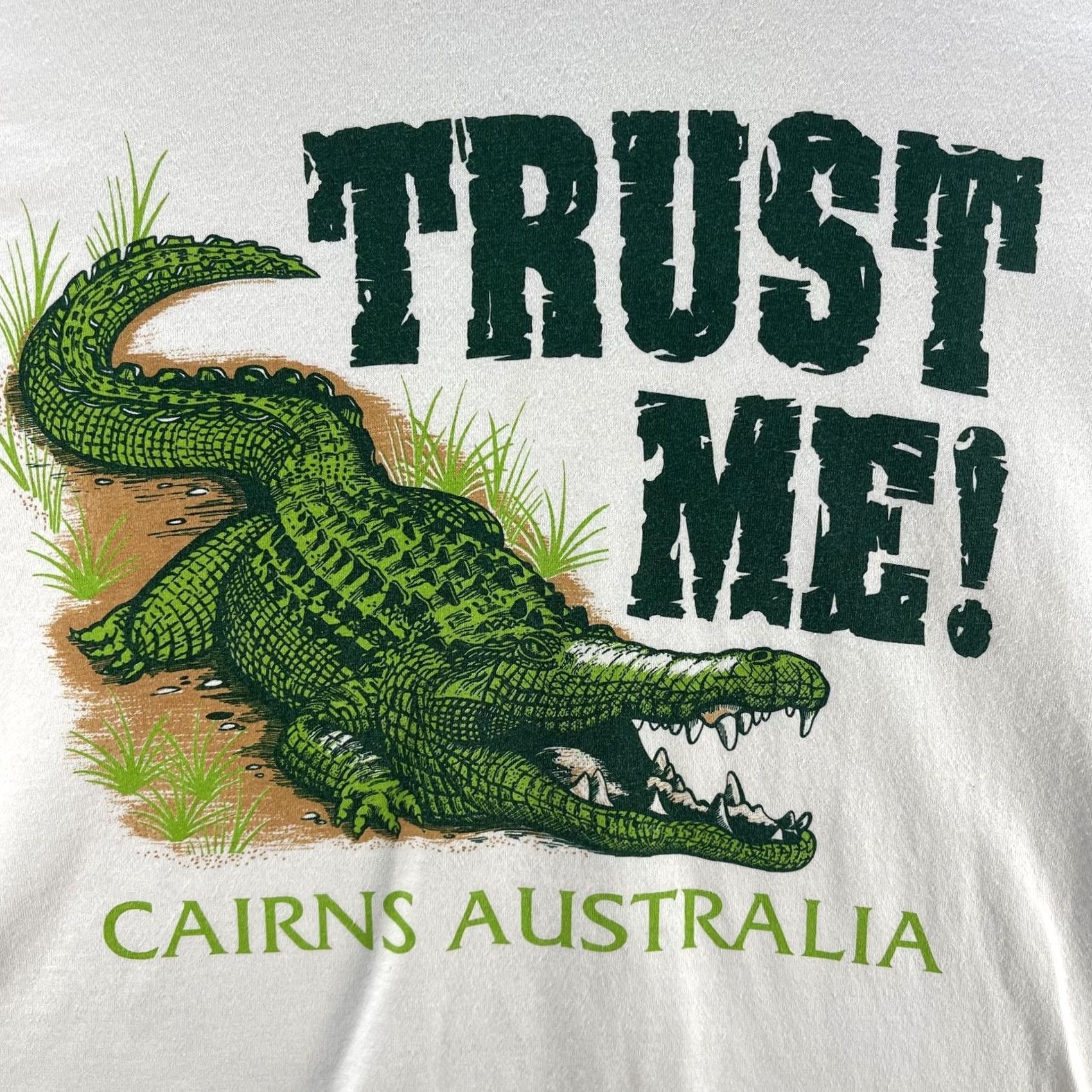 Vintage VTG Single Stitch Cairns Australia Crocodile Trust Me Shirt Mens Small White Size US S / EU 44-46 / 1 - 3 Thumbnail