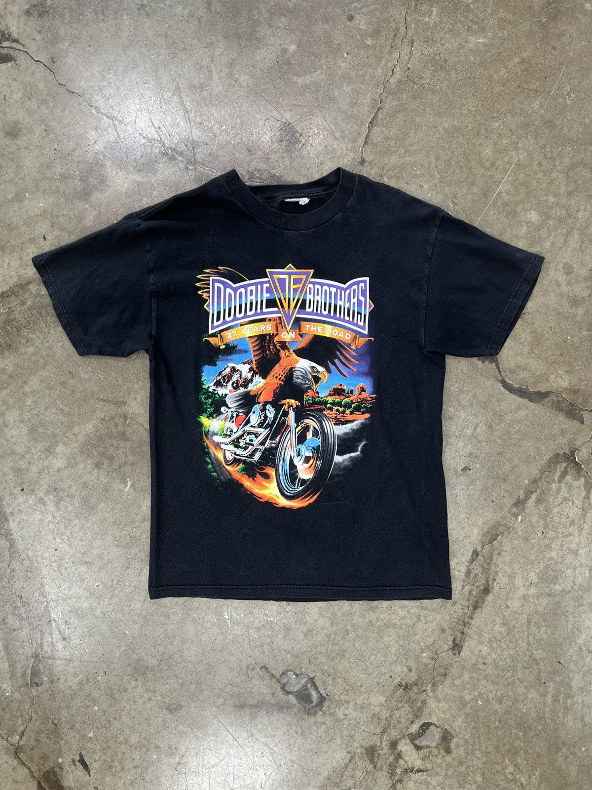 Band Tees Vintage 90s Doobie Brothers On the Road Motorcycle Tee Large Size US L / EU 52-54 / 3 - 2 Thumbnail