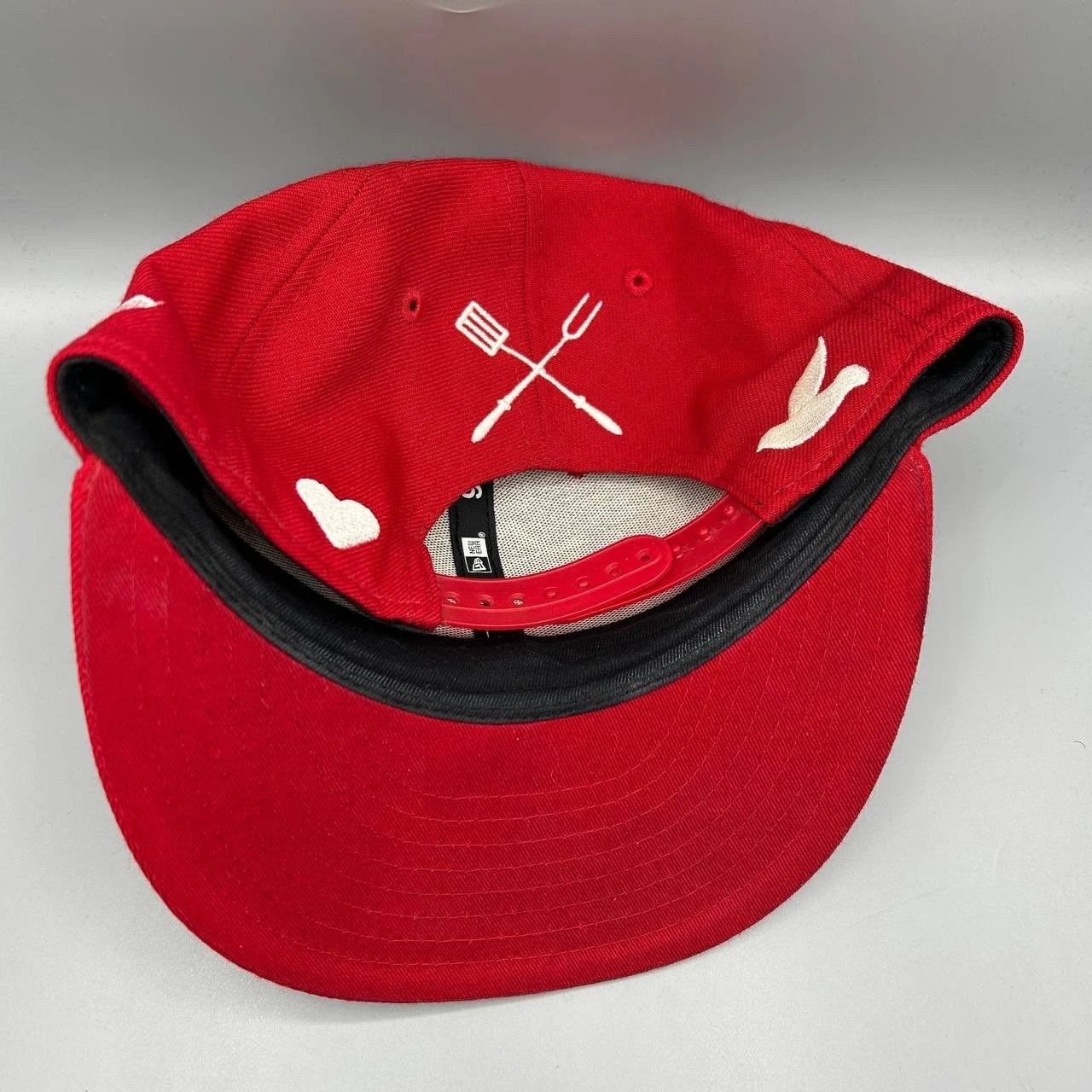 New Era Holy Smoke BBQ Hat Men Red Embroidered Snap Back Cap Wool Size ONE SIZE - 6 Thumbnail