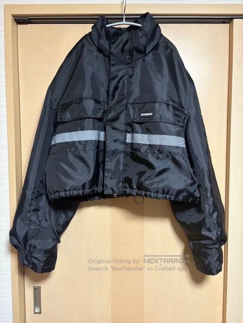 Vetements Vetements Men's Logo Patch Shorts Casual Jacket Size US M / EU 48-50 / 2 - 1 Thumbnail