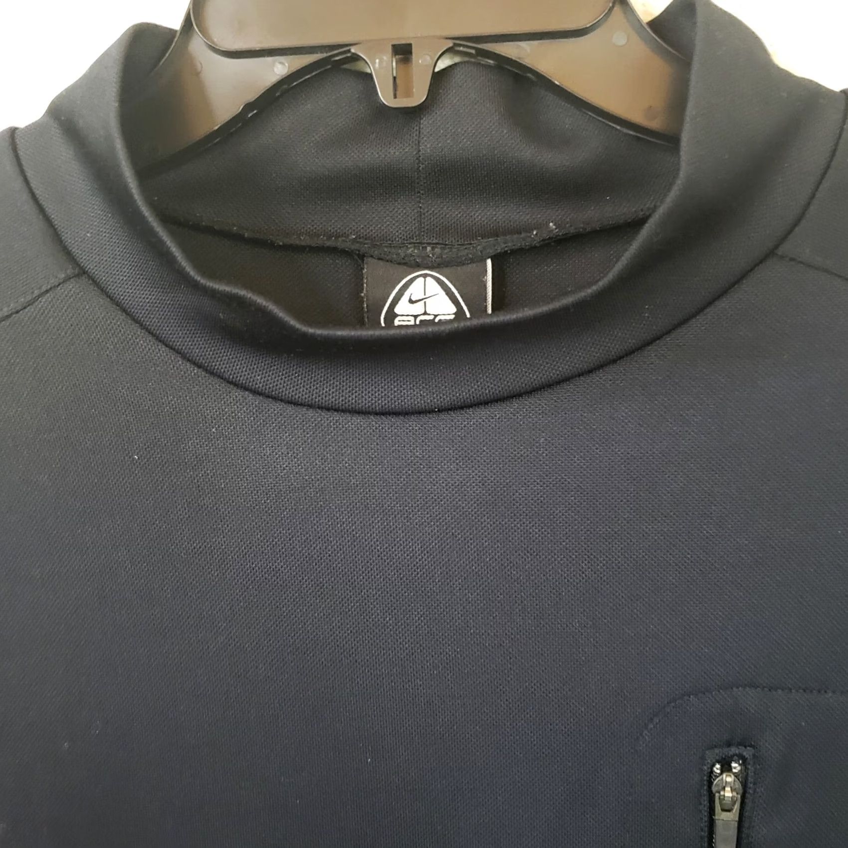 Nike Nike ACG Pullover Shirt Long Sleeve Mock Neck Men S Black Nike ACG Markings Activewear Casual Outdoor 90s Style Mens S Size US S / EU 44-46 / 1 - 5 Thumbnail