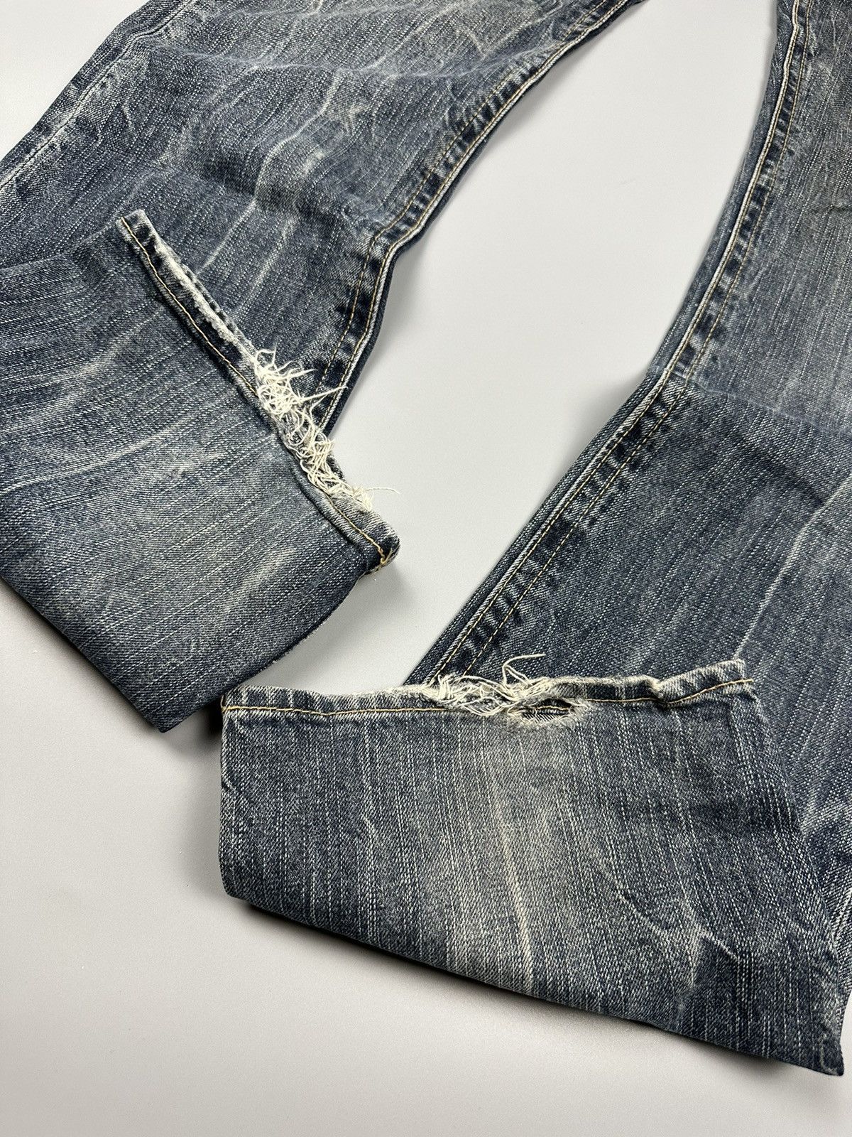 If Six Was Nine Distressed Denim Lightning Flare Jeans Size US 33 - 11 Thumbnail