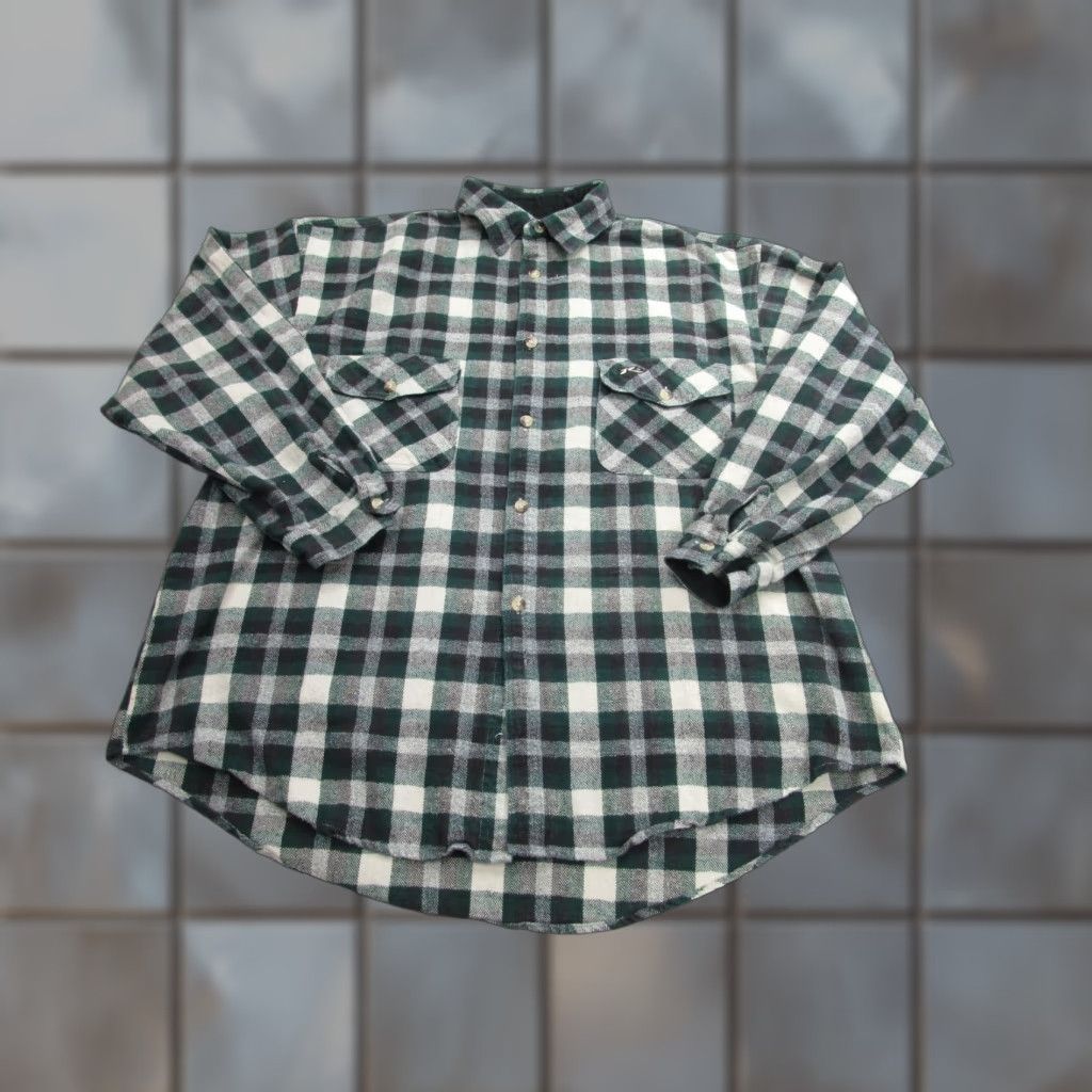 Rusty VINTAGE Rusty Flannel Shirt Mens XL Green Black Plaid Button-Up 90s Size US XL / EU 56 / 4 - 1 Thumbnail