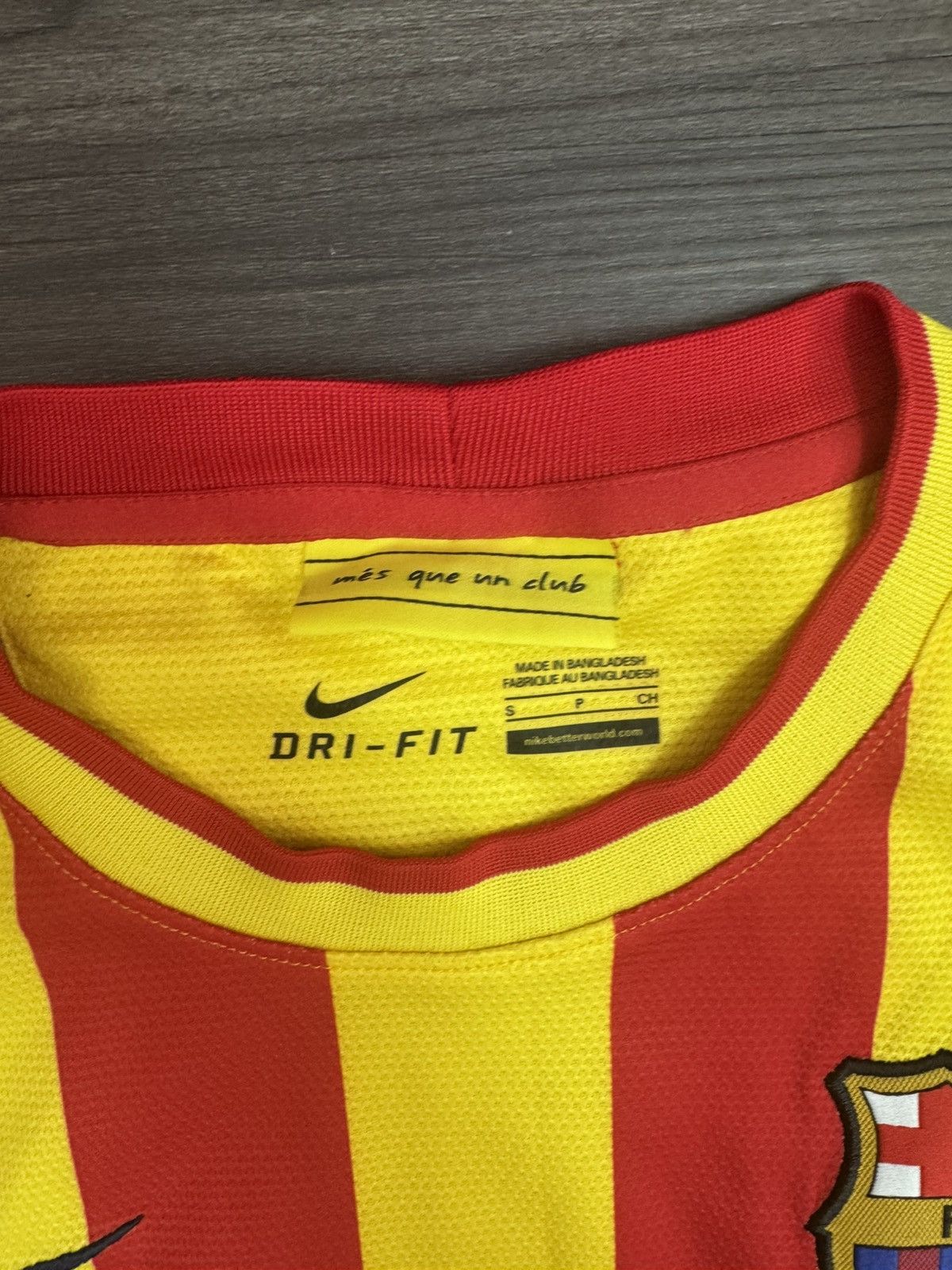 Nike Barcelona Migenes #4 2013/14 Away Soccer Football Jersey Size US S / EU 44-46 / 1 - 5 Thumbnail