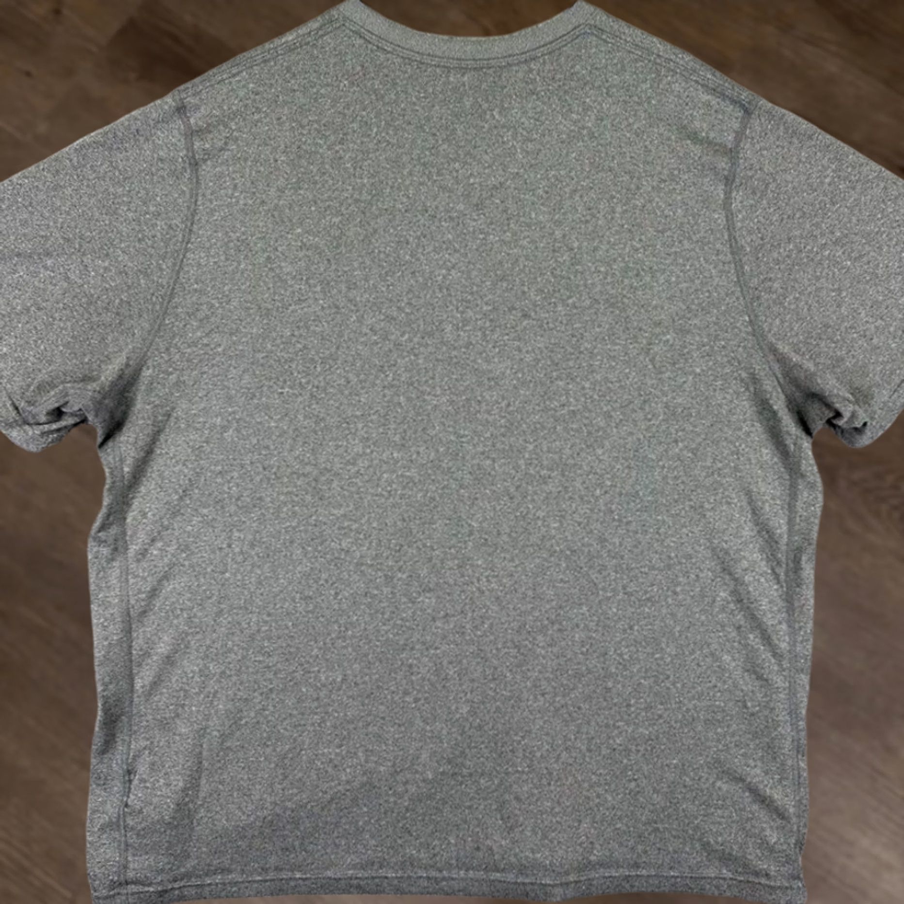 Nike Nike Dri-FIT T-Shirt Mens 2XL Gray Lightweight Workout Tee Swoosh EUC Size US XL / EU 56 / 4 - 1 Thumbnail