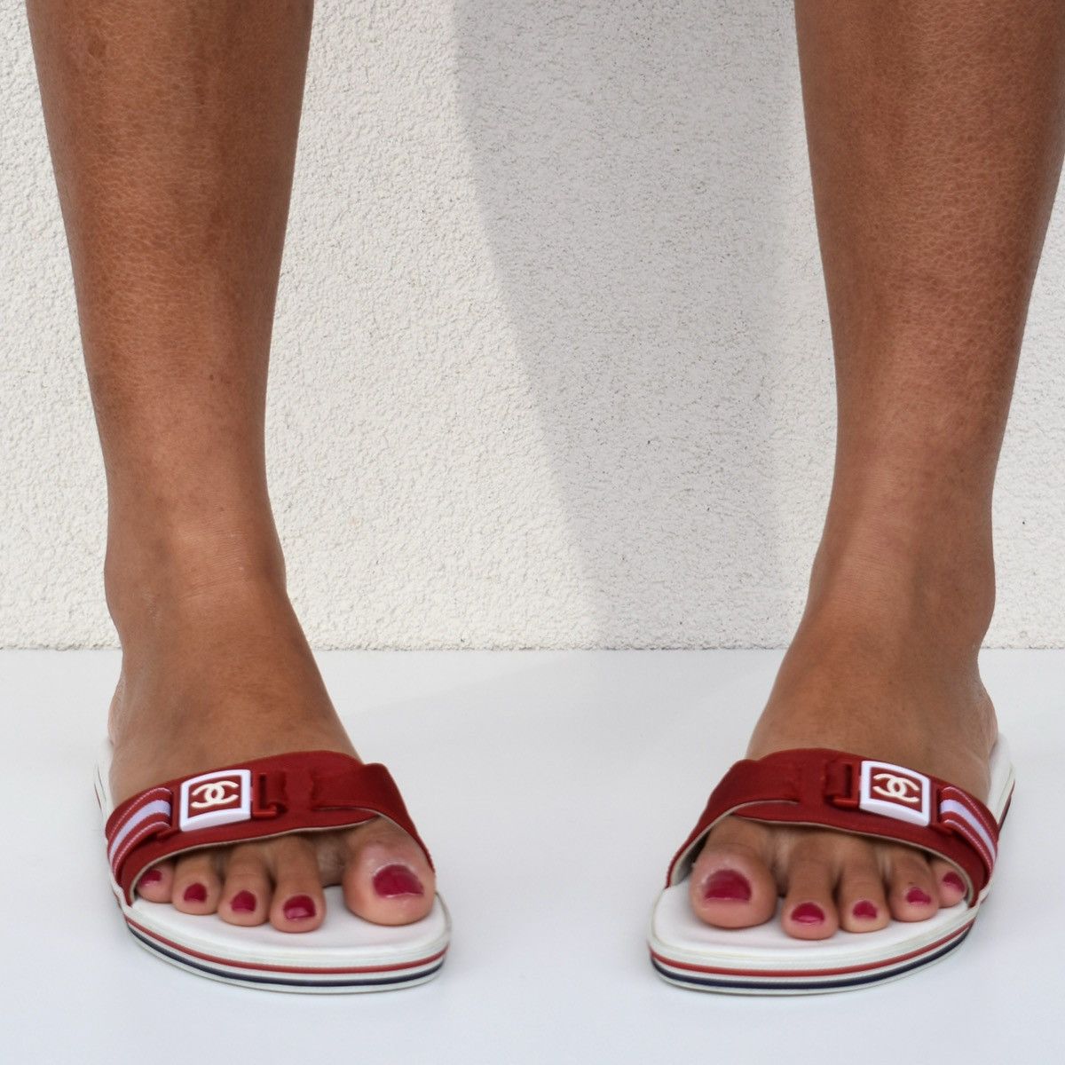 Chanel Vintage Chanel Slides (US 3) Size US 4 / IT 34 - 6 Thumbnail