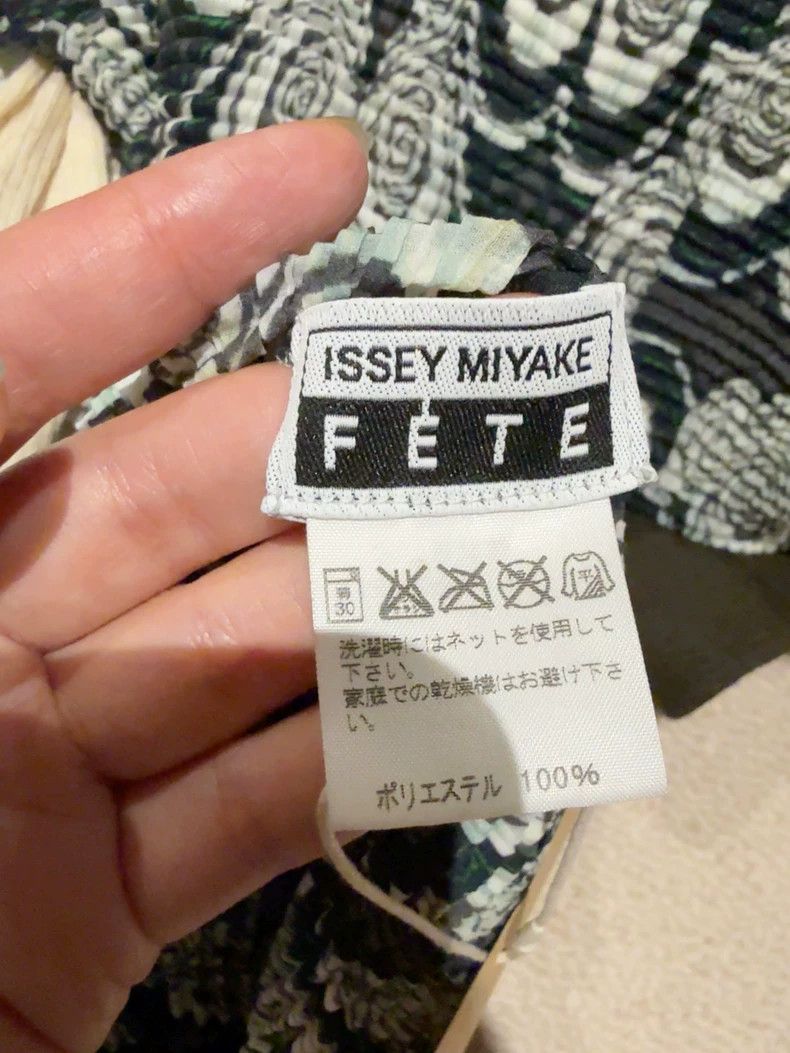 Issey Miyake Issey Miyake size:2 Grey pleated cardigan Size S / US 4 / IT 40 - 5 Thumbnail