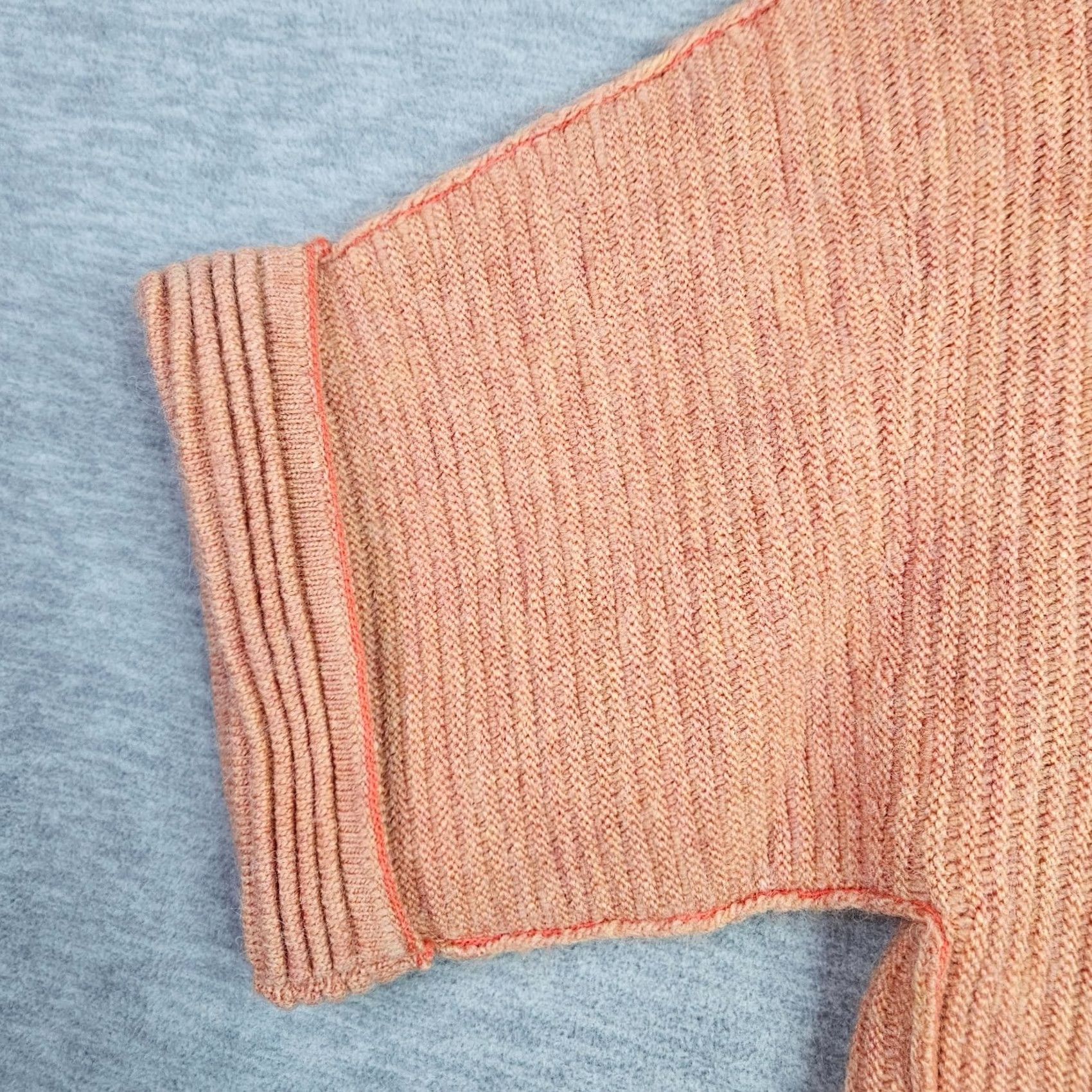 Anthropologie MOTH Anthropologie Women’s Cropped Knit Sweater Short Sleeve Peach Size SP Cardigan V-Neck All Seasons Regular Size S / US 4 / IT 40 - 3 Thumbnail