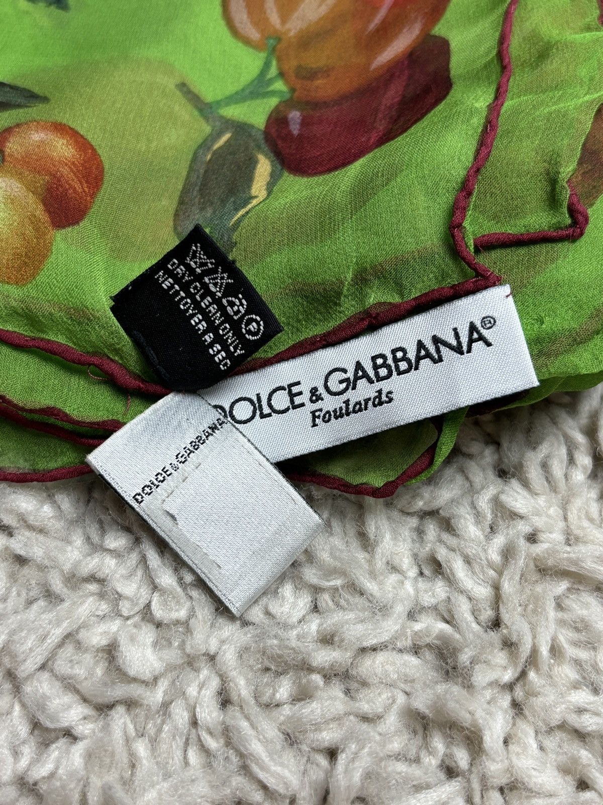 Dolce & Gabbana Dolce & Gabbana Silk Scarf Rare Print Fruit Garden Size ONE SIZE - 2 Thumbnail