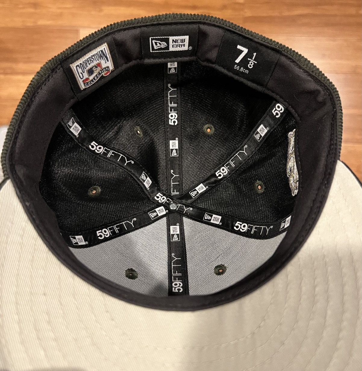 New Era Size 7 1/8 Dodgers Green Corduroy Fitted Size ONE SIZE - 5 Thumbnail