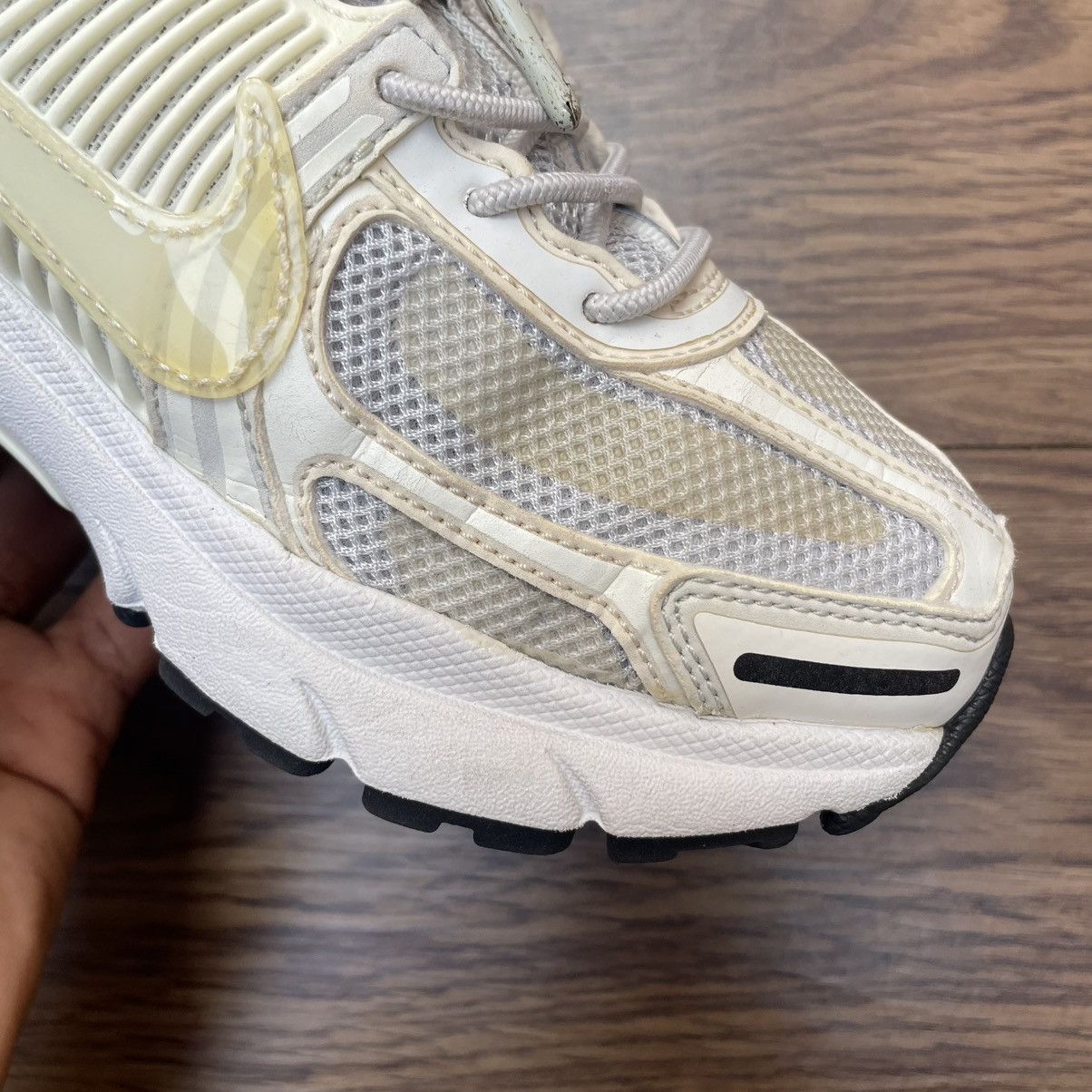 A-COLD-WALL* × Nike Nike x A-COLD-WALL* Zoom Vomero 5 Size US 6.5 / EU 39-40 - 19 Thumbnail