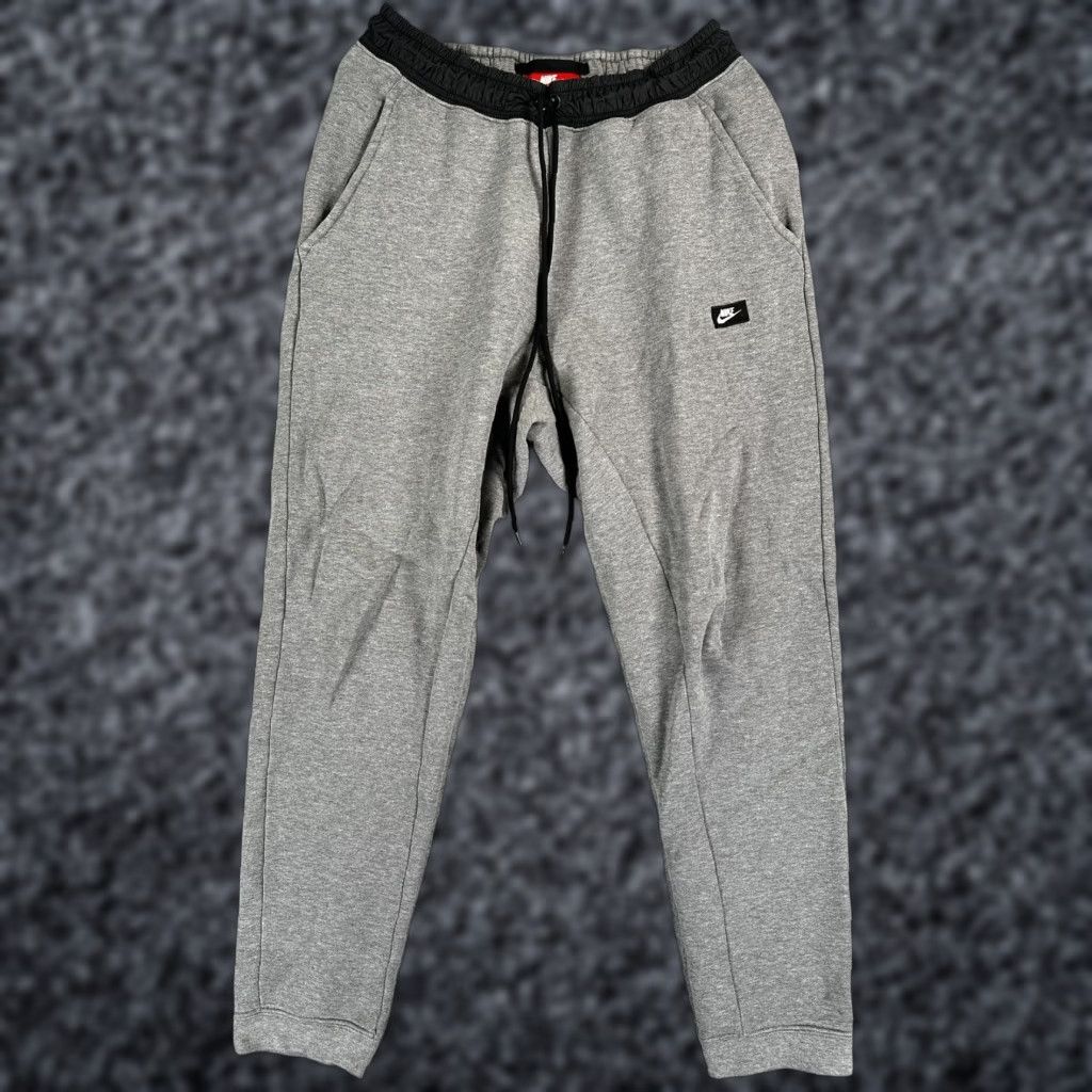 Nike Nike Pants Mens M Gray Fleece Joggers Sweatpants Zip Pocket 835862-091 Pocket Elastic Drawstring Tapered Regular Comfort Gym Training Running Walking Size US 31 - 1 Thumbnail