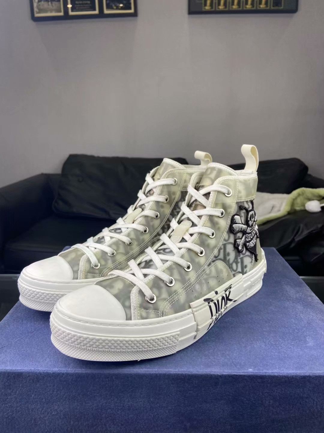 Dior Dior Hitop Sneakers 7.5 Men Size US 7.5 / EU 40-41 - 1 Thumbnail