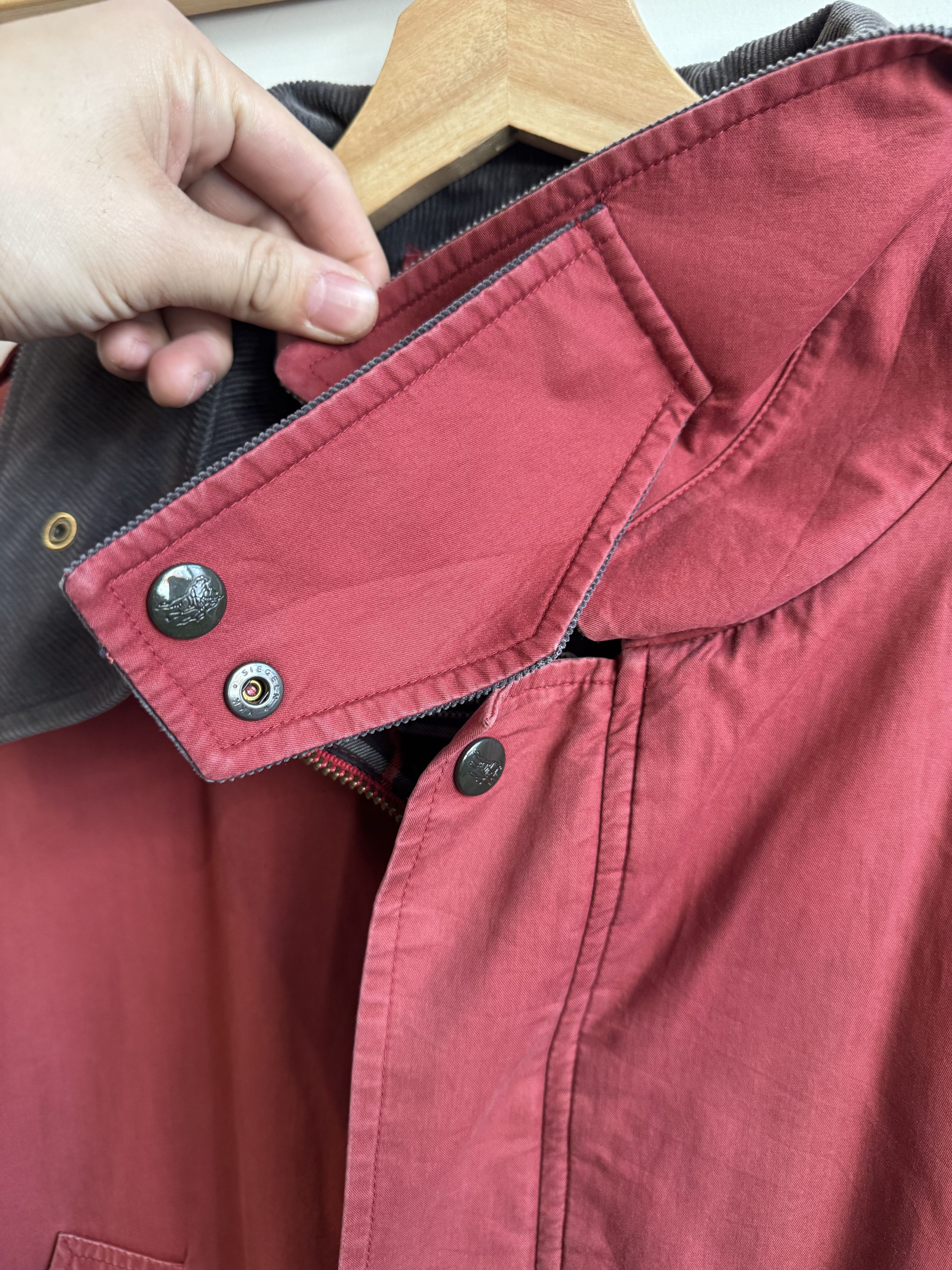 Burberry 80/90s Burberry Red Jacket Size L Size US L / EU 52-54 / 3 - 5 Thumbnail