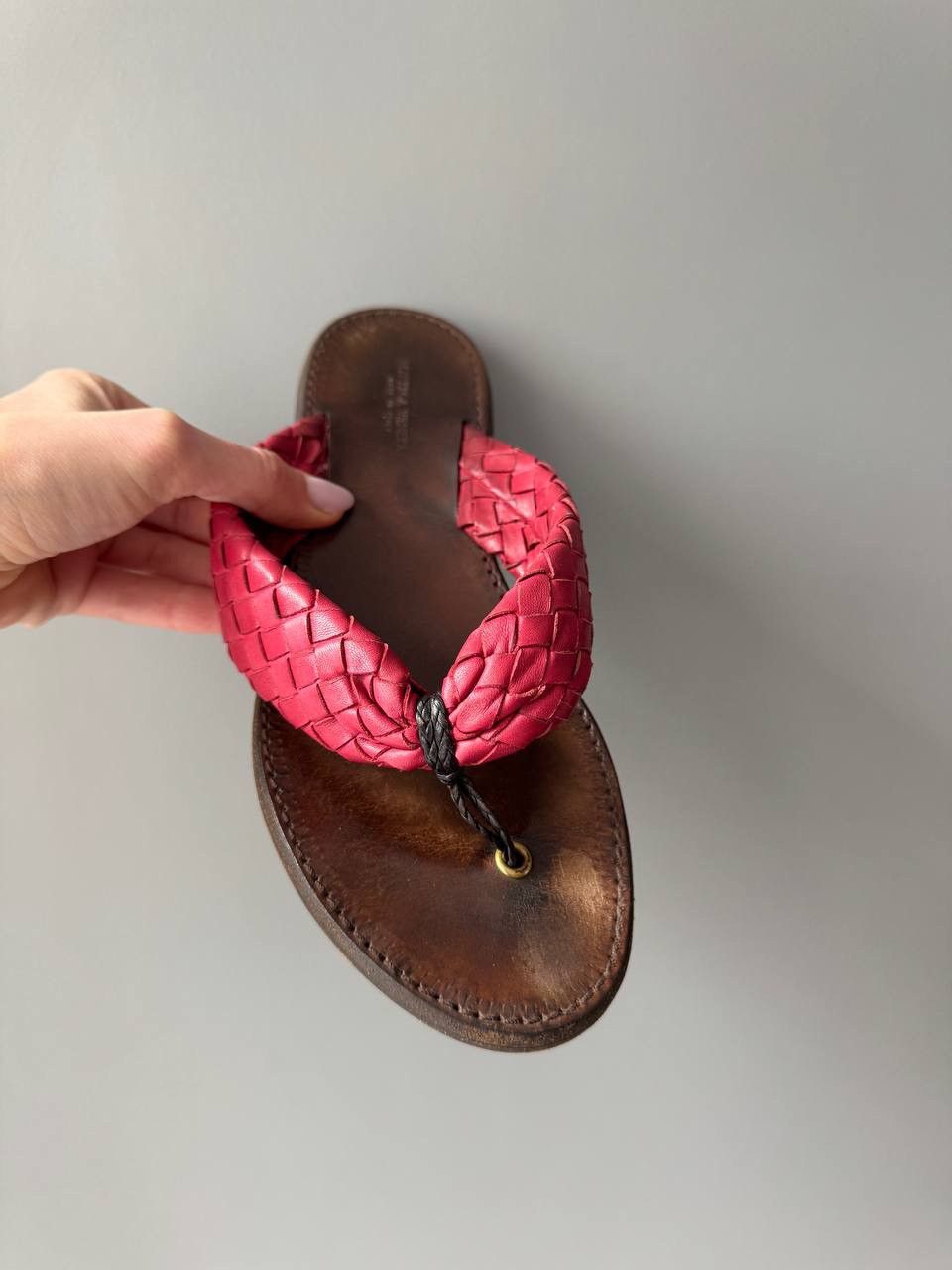 Bottega Veneta Bottega Veneta Brown Woven Leather Intrecciato Thong Flat Size US 7 / IT 37 - 3 Thumbnail
