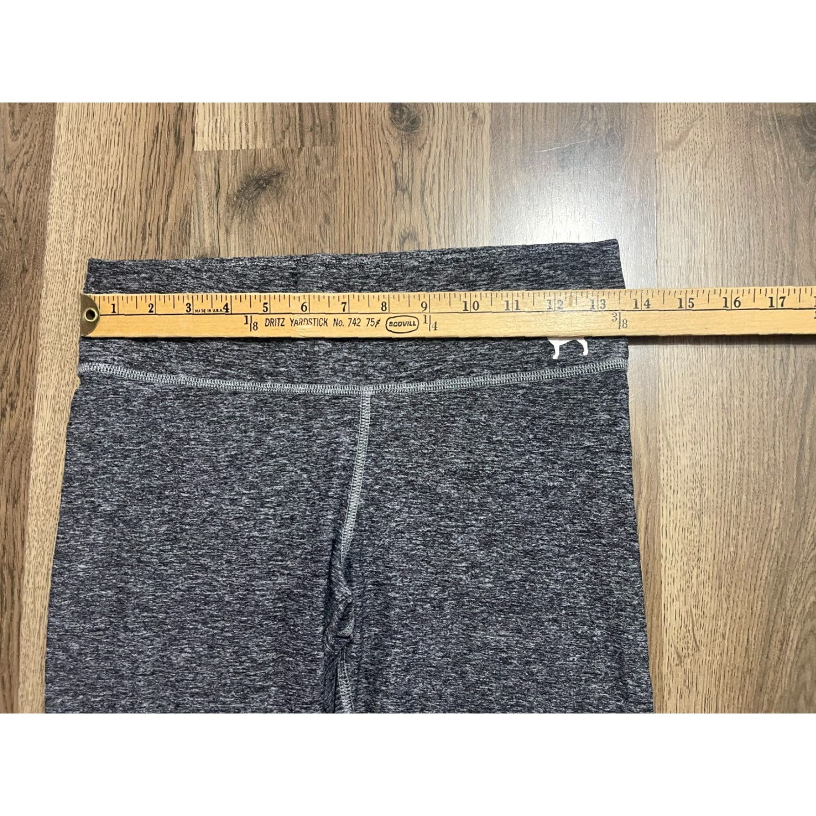 Victoria's Secret Victoria's Secret Pants Women XS Gray Leggings Pull On PINK YOGA Casual Ankle Inseam 28 in Size 26" / US 2 / IT 38 - 3 Thumbnail
