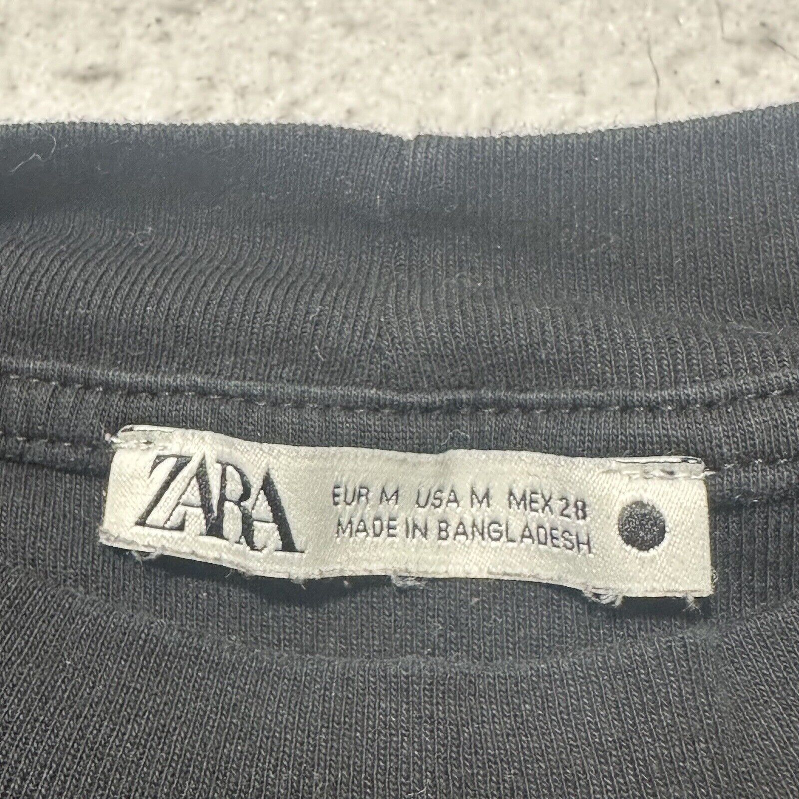 Zara Zara Medium Long Sleeve T Shirt Solid Black Pullover Tee Size M / US 6-8 / IT 42-44 - 3 Thumbnail