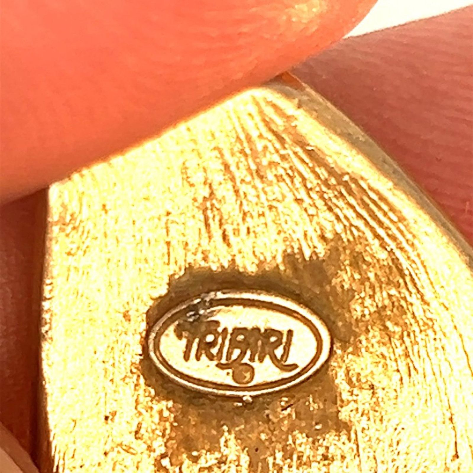 & Other Stories Vintage Trifari - Cream Half Shield Gold tone Clip Earrings Size ONE SIZE - 3 Thumbnail