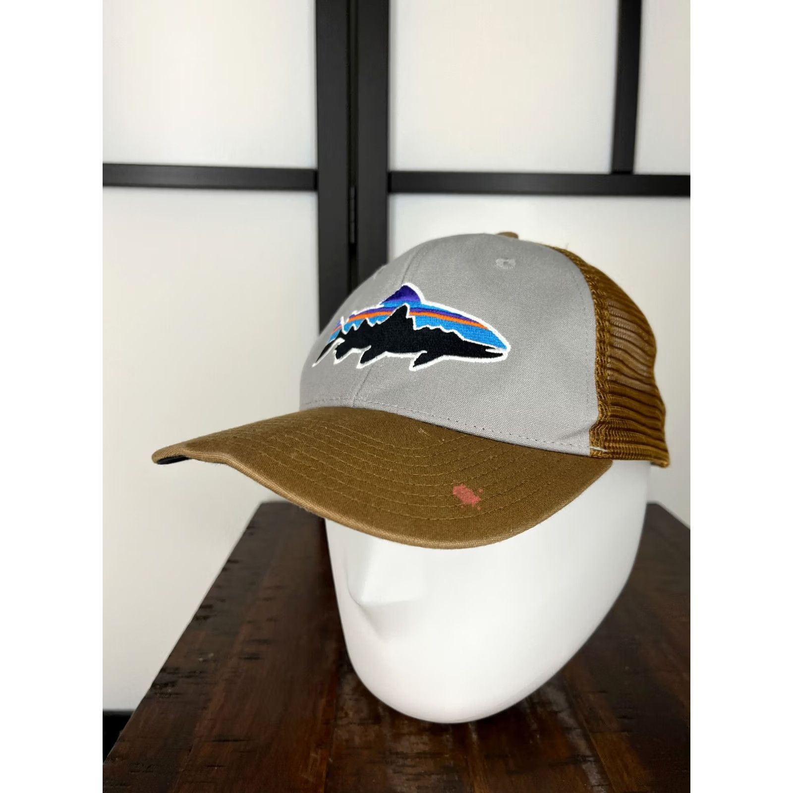 Patagonia Patagonia Hat Cap Snap Back Adult One Size Brown Gray Trucker Embroidered Trout Hat Cap Snap Back... Size ONE SIZE - 4 Thumbnail