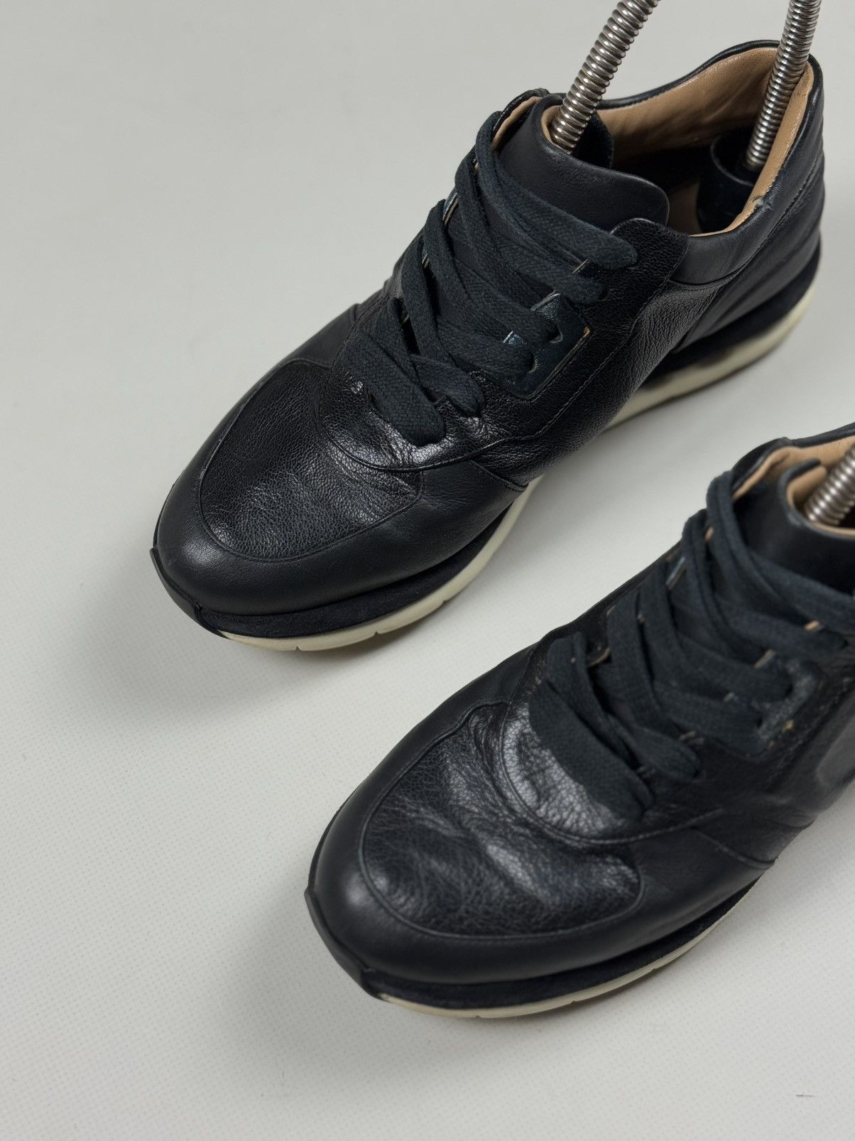 Salvatore Ferragamo Salvatore Ferragamo Leather Low Top Lace Up Sneakers Shoes Size US 7 / IT 37 - 11 Thumbnail