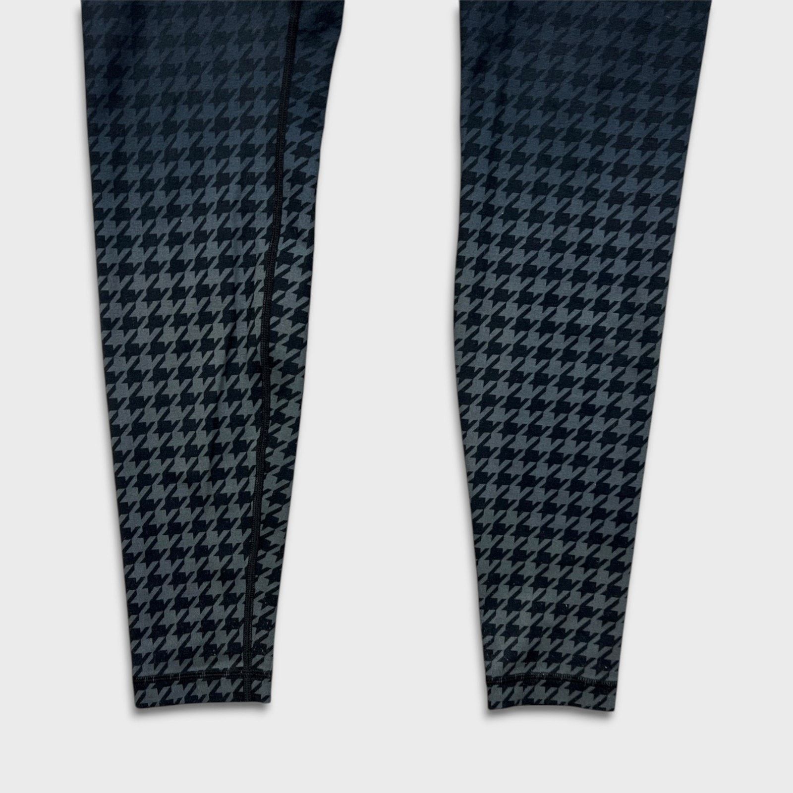 Lululemon Lululemon Wunder Under Pant *Full-On Luon Size 10 Leggings Size 32" / US 10 / IT 46 - 3 Thumbnail
