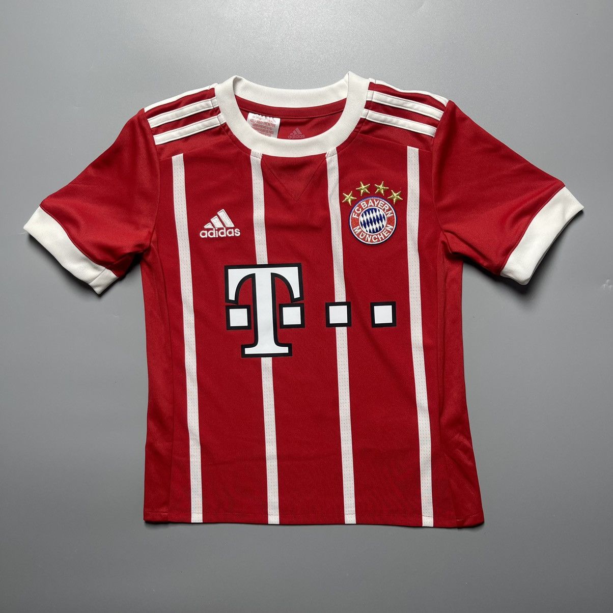 Adidas XS KIDS SIZE BAYERN ADIDAS 2017/2018 SOCCER JERSEY #11 JAMES Size US XXS / EU 40 - 2 Thumbnail