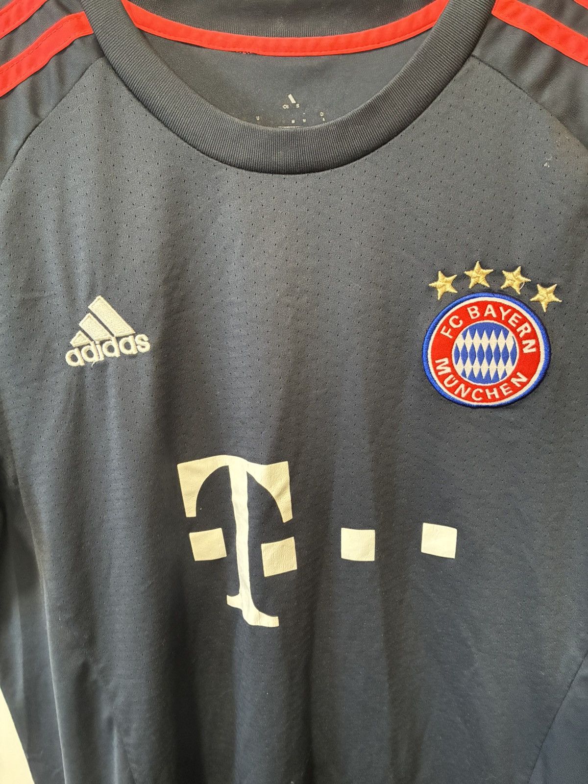 Adidas Adidas Bayern Munich 2014-15 Third kit black soccer jersey Size US M / EU 48-50 / 2 - 3 Thumbnail