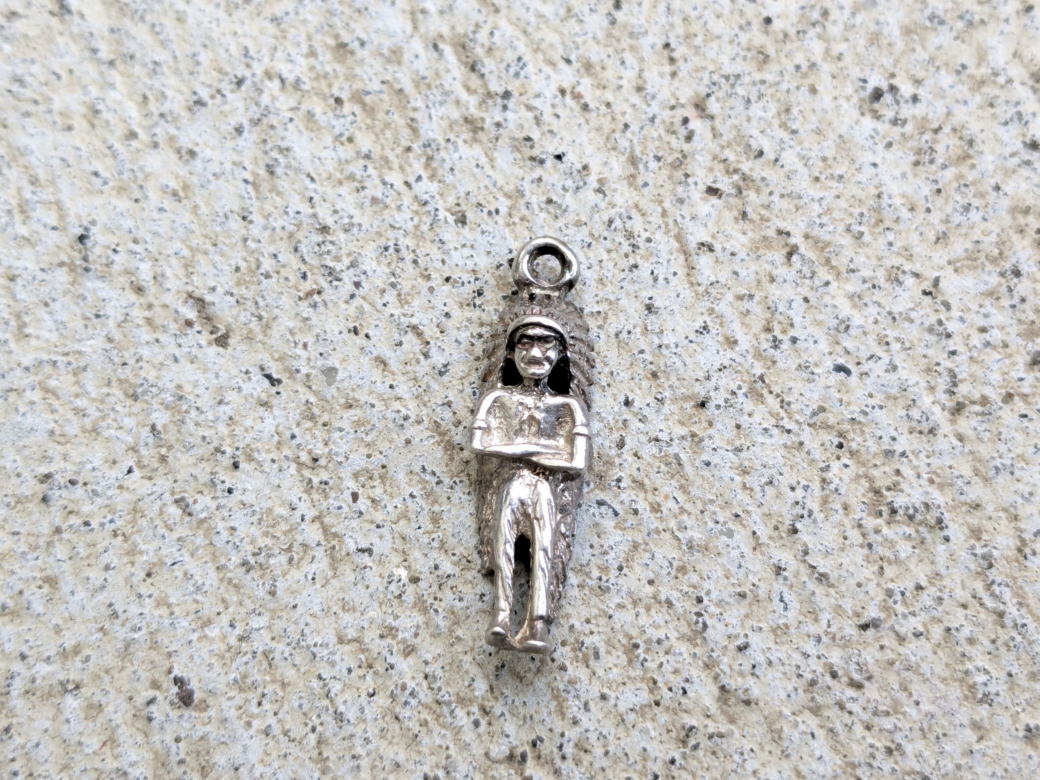 Jewelry × Vintage Vintage Sterling Silver Pendant Indian Chief Headress Size ONE SIZE - 3 Thumbnail