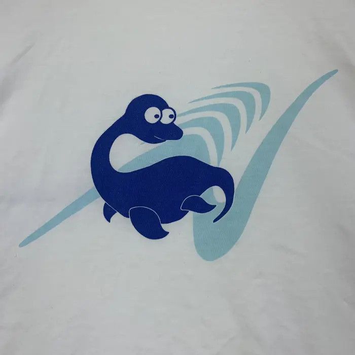 Vintage Vintage JAPAN ANDESAURUS DINOSAUR Swimming Tee Shirt Size US M / EU 48-50 / 2 - 5 Thumbnail