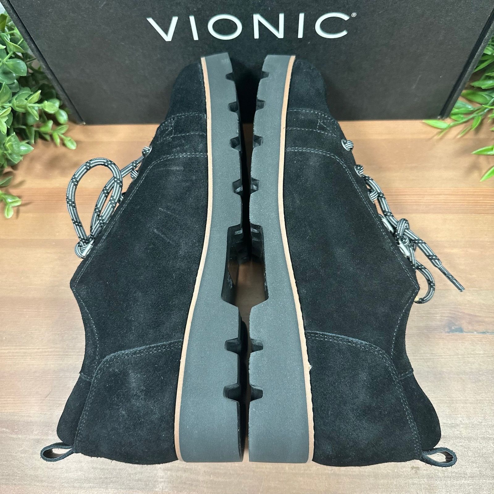 Vionic Vionic Ballari Black Suede Lace-Up Shoes Size 8.5 Wide Size US 8.5 / IT 38.5 - 7 Thumbnail