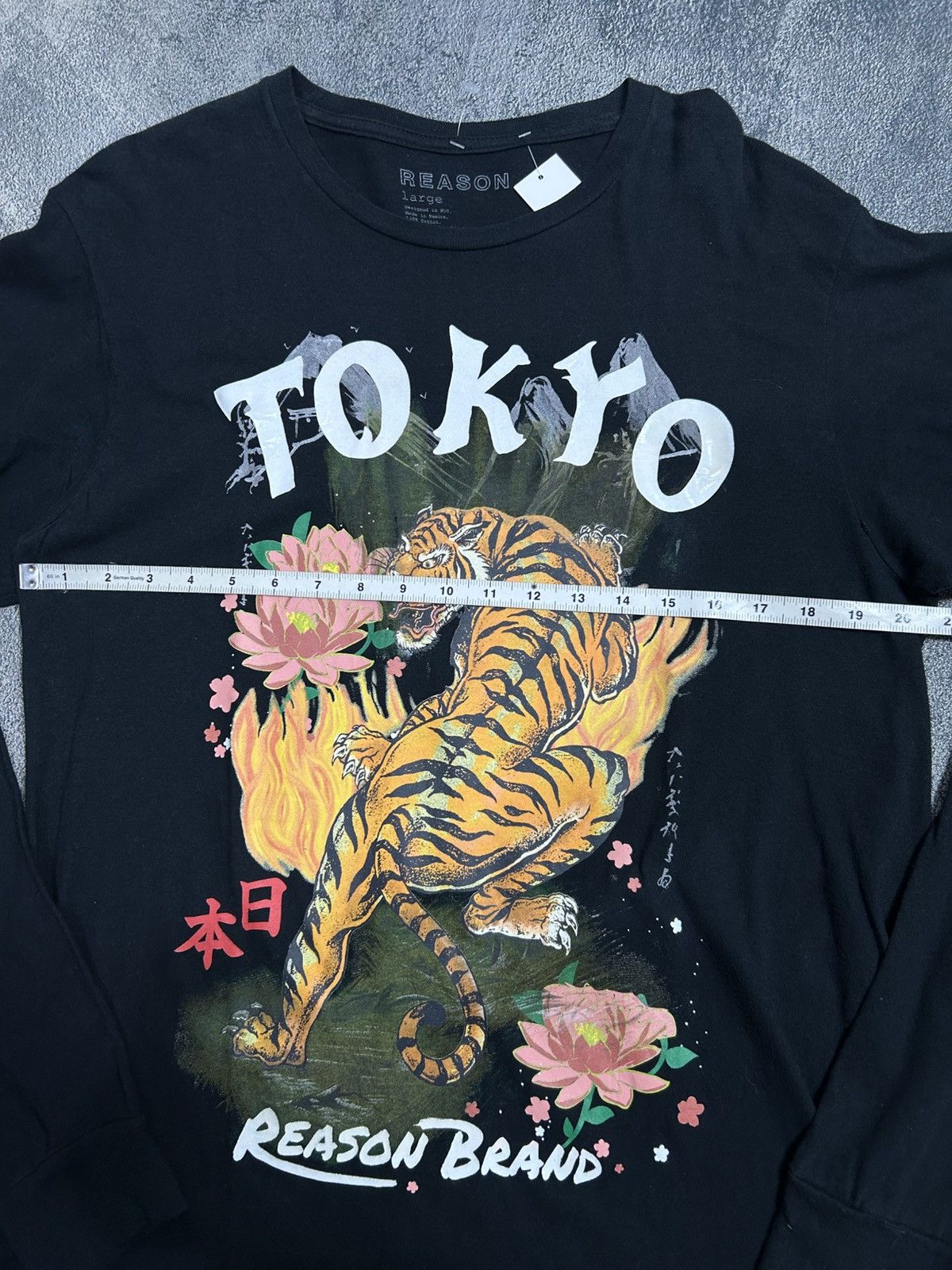 Japanese Brand Reason longsleeve motive tiger Size US L / EU 52-54 / 3 - 5 Thumbnail