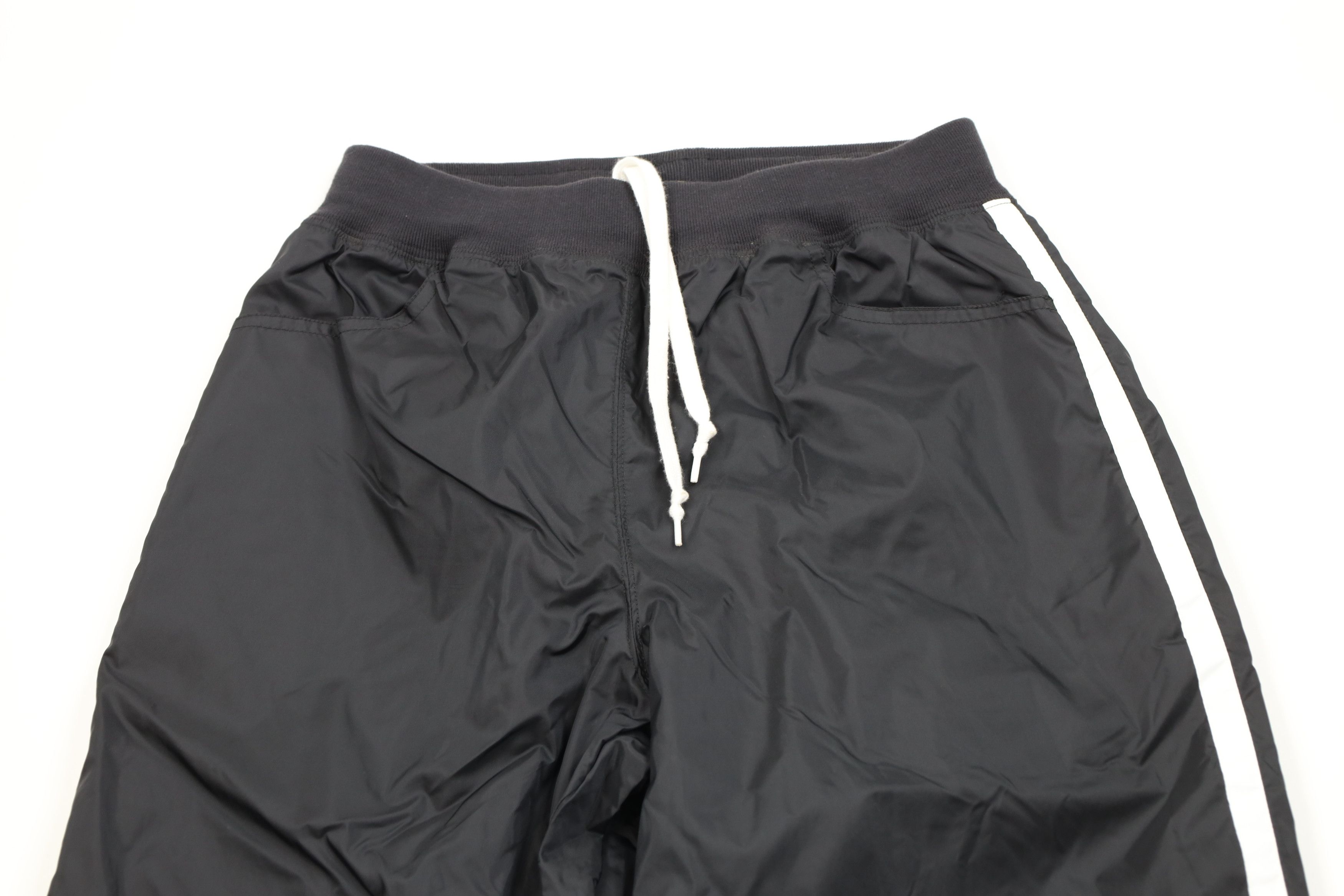 Nike Vintage 90s Nike Mini Swoosh Wide Leg Windbreaker Pants Size 28" / US 6 / IT 42 - 2 Thumbnail