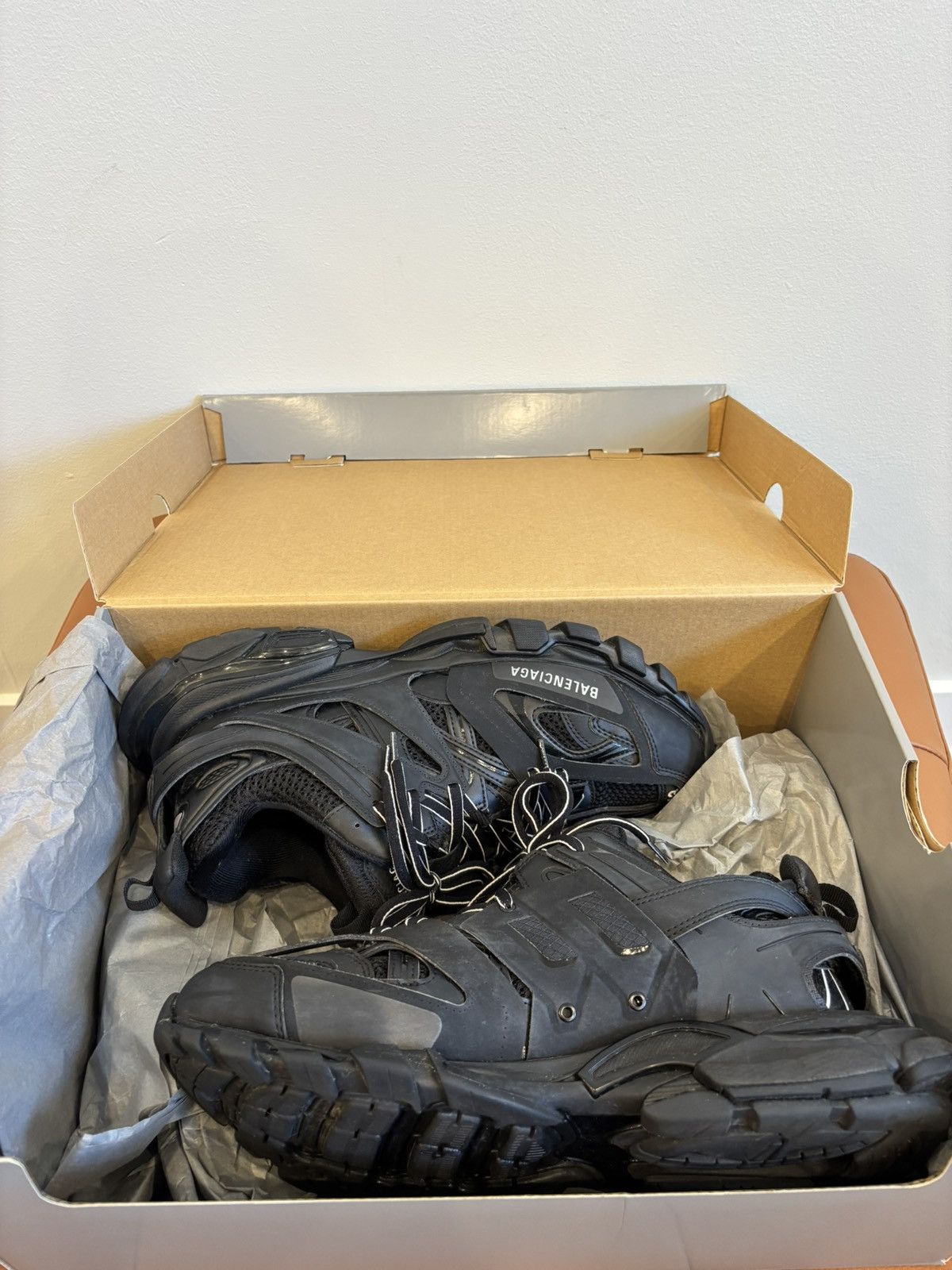 Balenciaga Balenciaga Track Runner Shoe Size US 10 / EU 43 - 14 Thumbnail