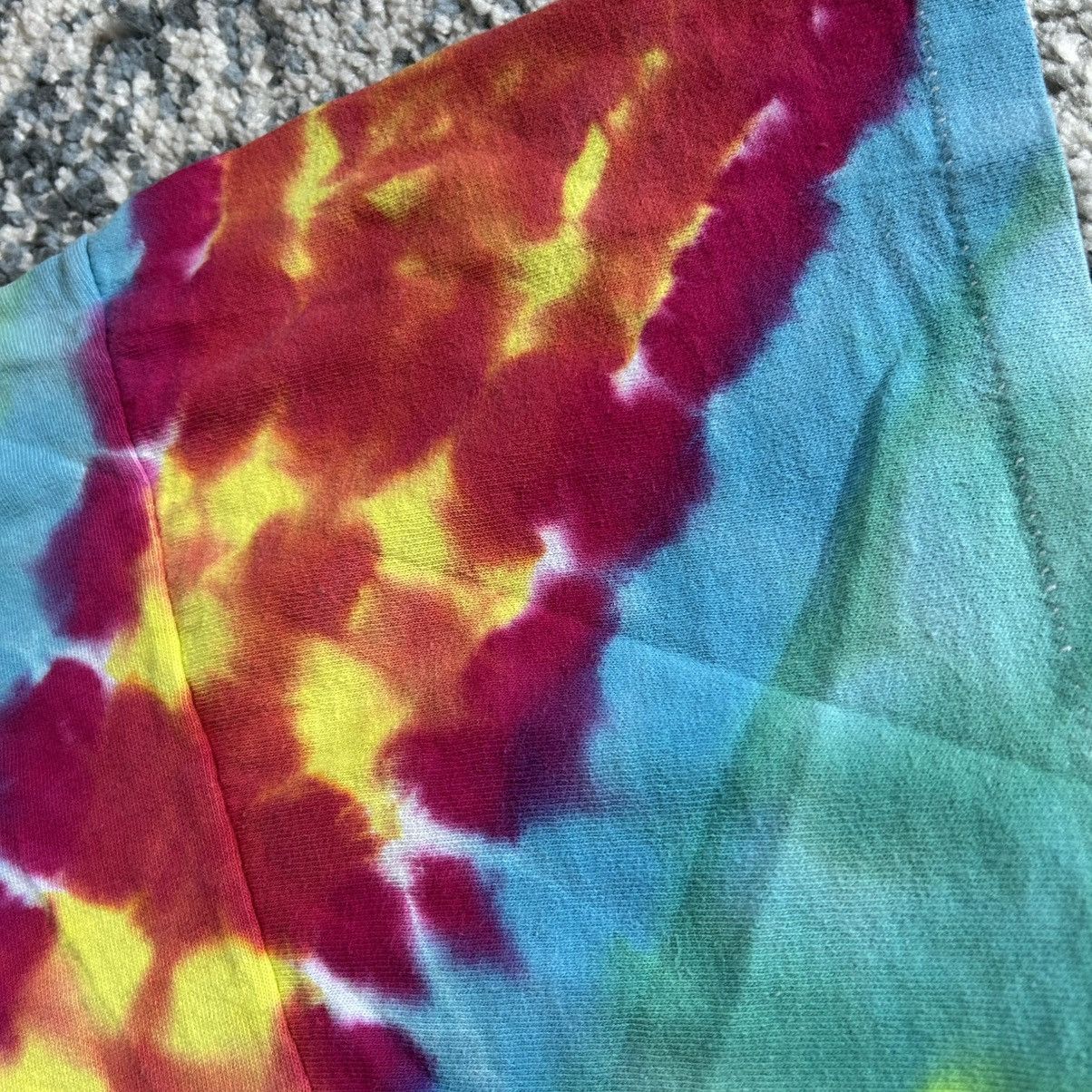 Delta 90s HEAVYWEiGHT SiNGLE STiTCH MADE in USA BRiGHT NEON TiEDYE Size US XL / EU 56 / 4 - 9 Thumbnail