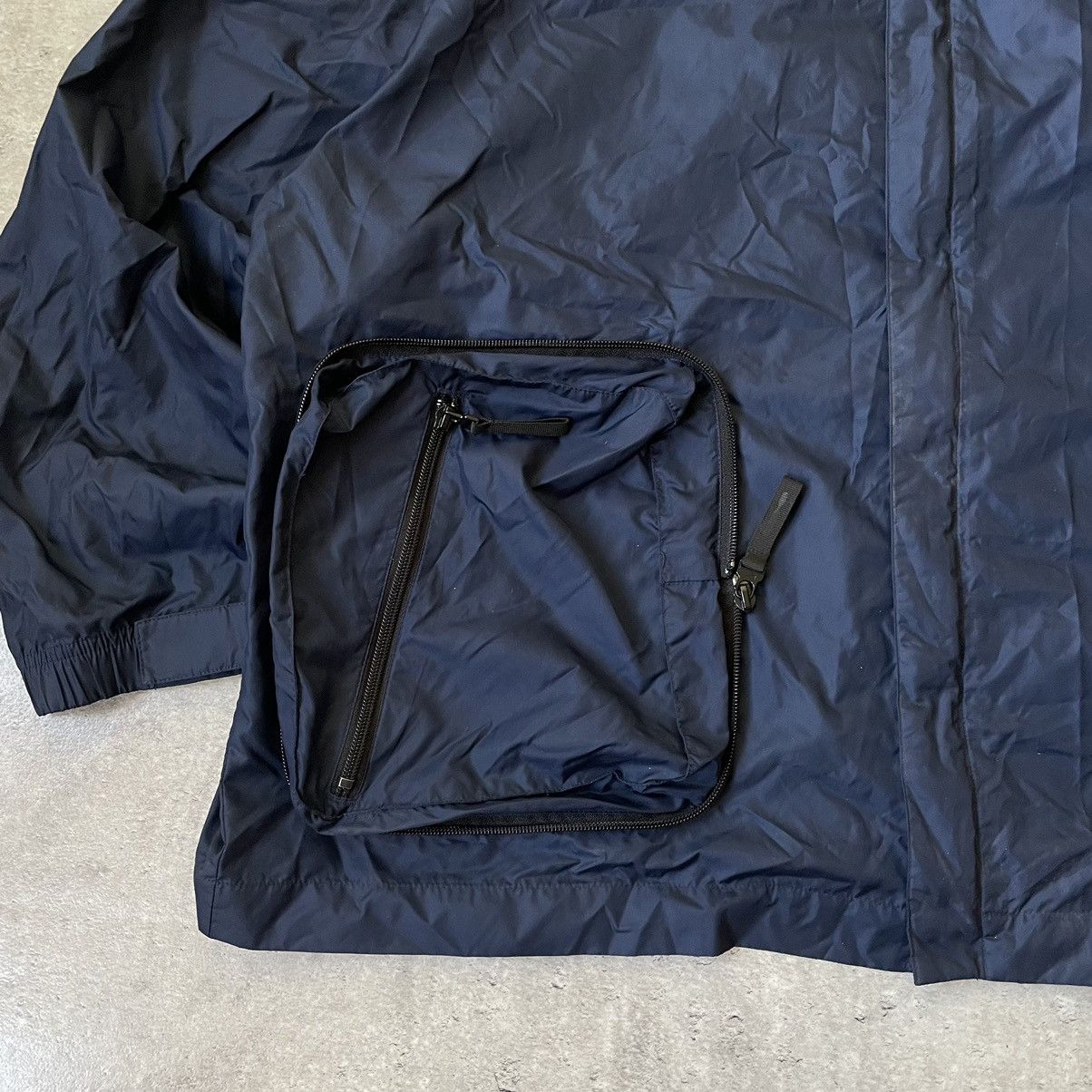 Nike × Vintage Vintage 00s Transformer Nylon Metal Nike Bag 2in1 Jacket Size US XL / EU 56 / 4 - 4 Thumbnail