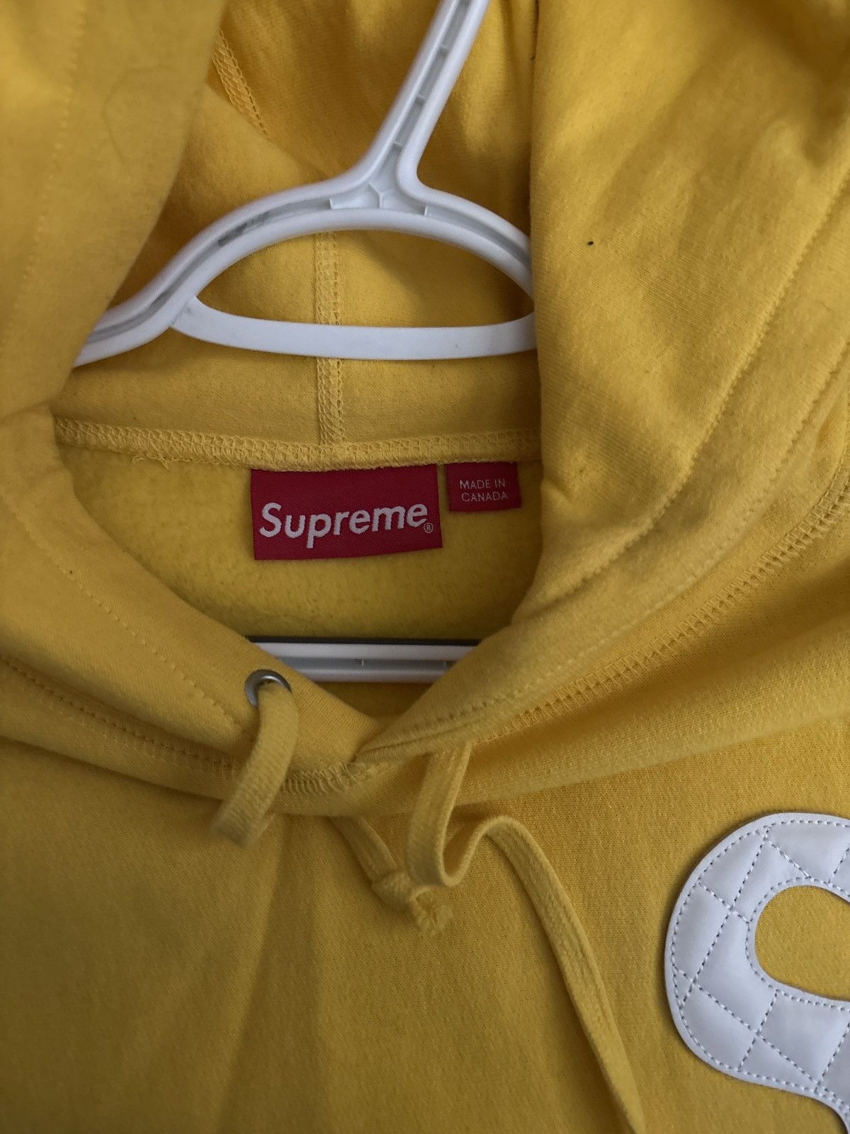 Supreme Supreme yellow S hoodie Size US L / EU 52-54 / 3 - 4 Thumbnail
