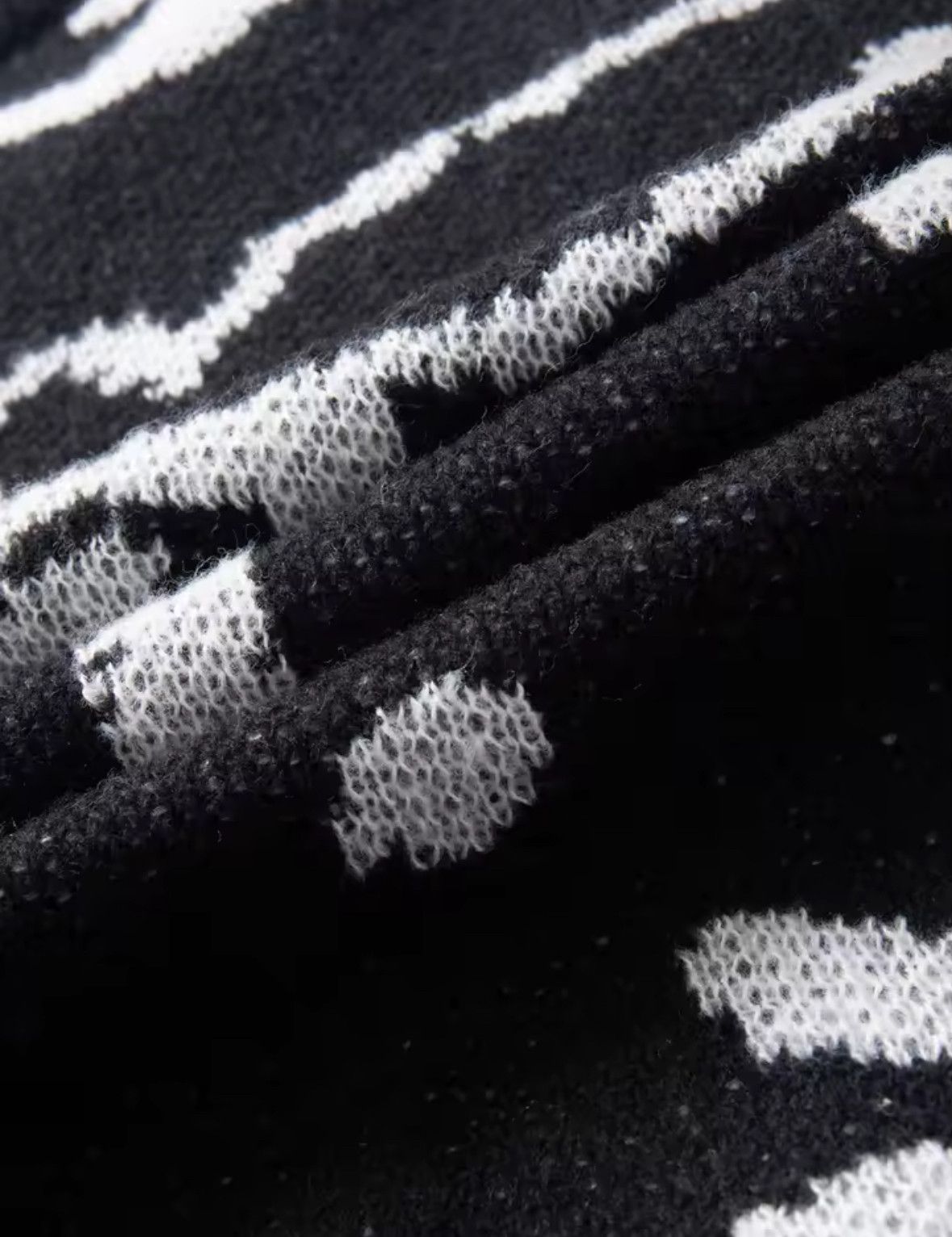 Japanese Brand Piggy Bear Pattern Sweater Jacquard Knitted Sweatshirt Size US S / EU 44-46 / 1 - 4 Thumbnail