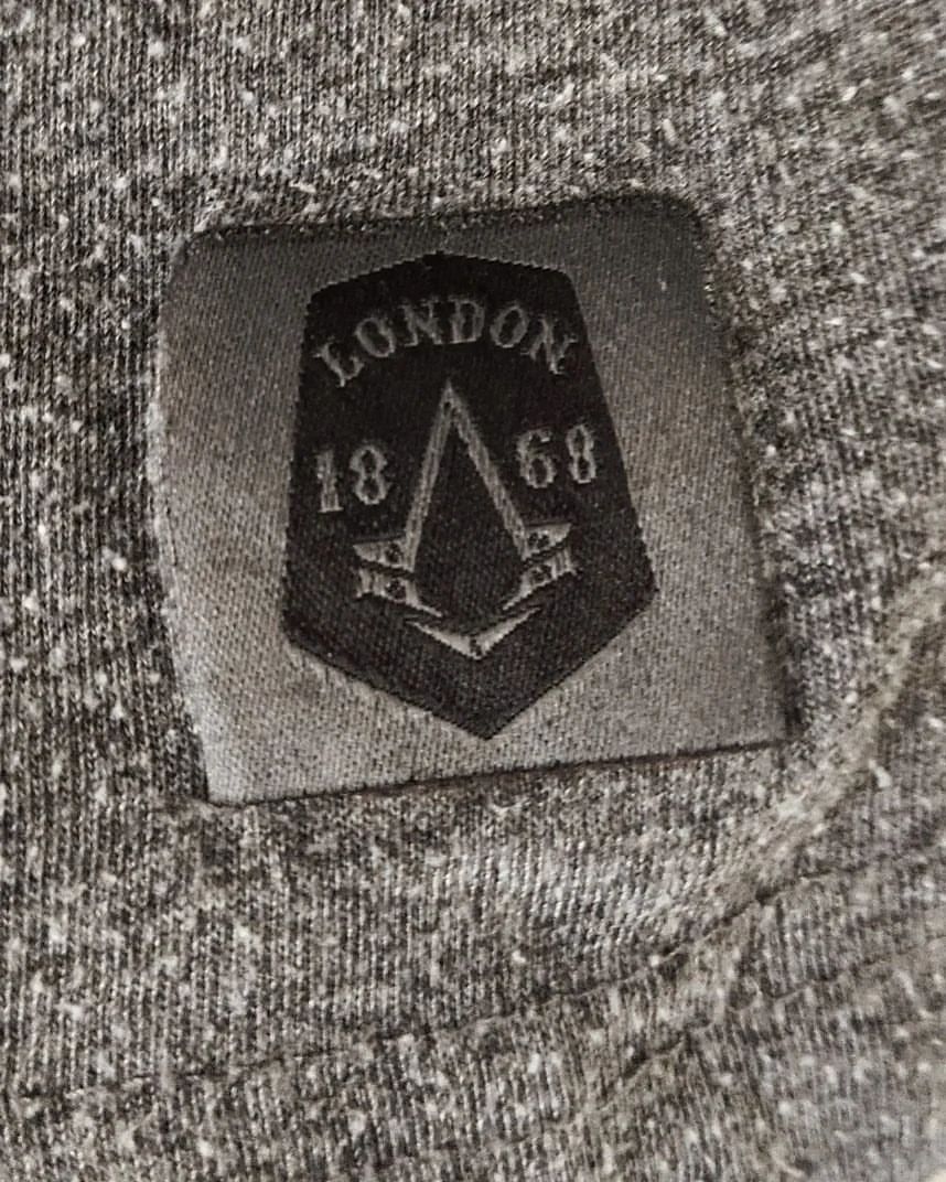 Anime × The Game Assassin's Creed Logo Graphic Official Game Tees Size US M / EU 48-50 / 2 - 3 Thumbnail