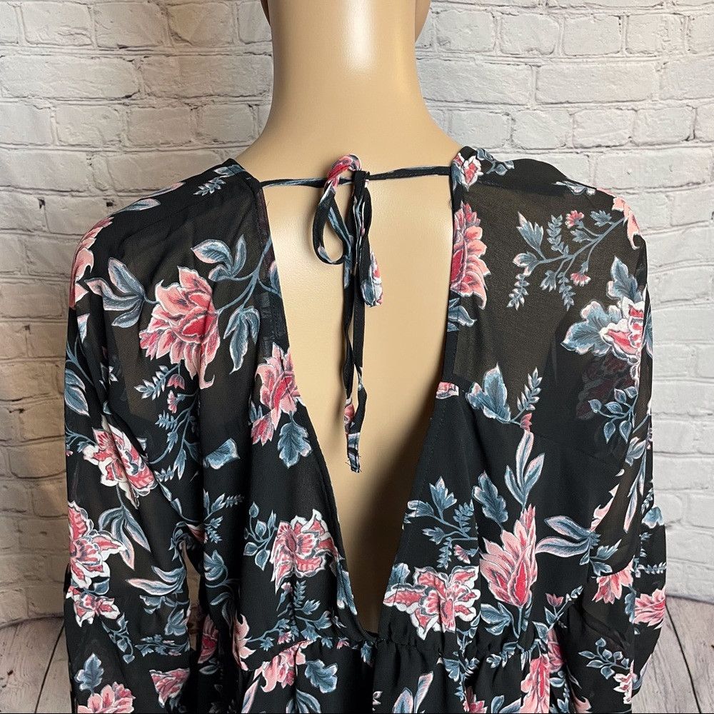 Other New Olivaceous Floral Long Sleeve V-Neck Blouse Size L Size L / US 10 / IT 46 - 8 Thumbnail