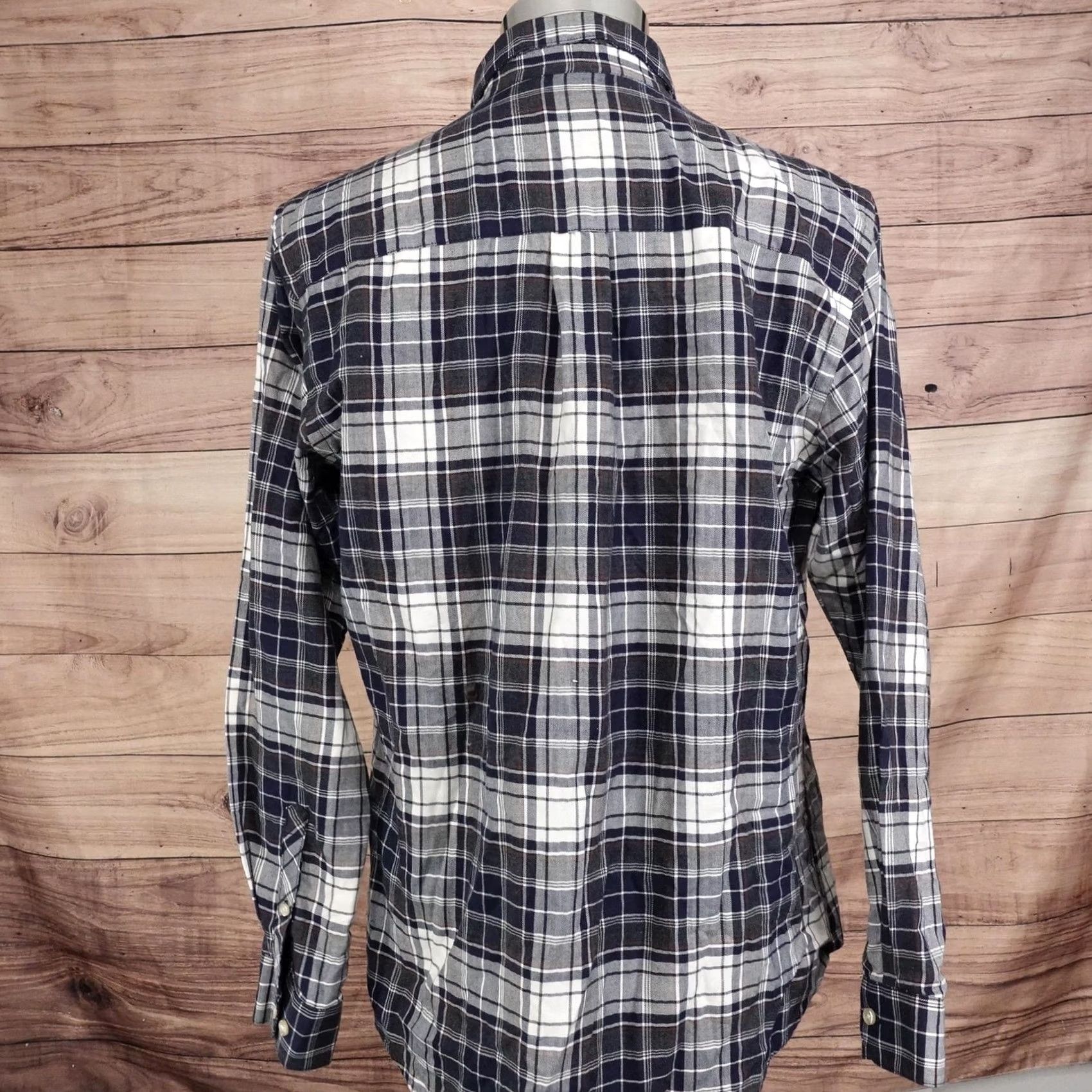 Van Heusen VAN HEUSEN FLEX Shirt Mens M Plaid Long Sleeve Button-Up Classic Fit Chest Pocket Multicolor Button-Down Collar Size US M / EU 48-50 / 2 - 4 Thumbnail