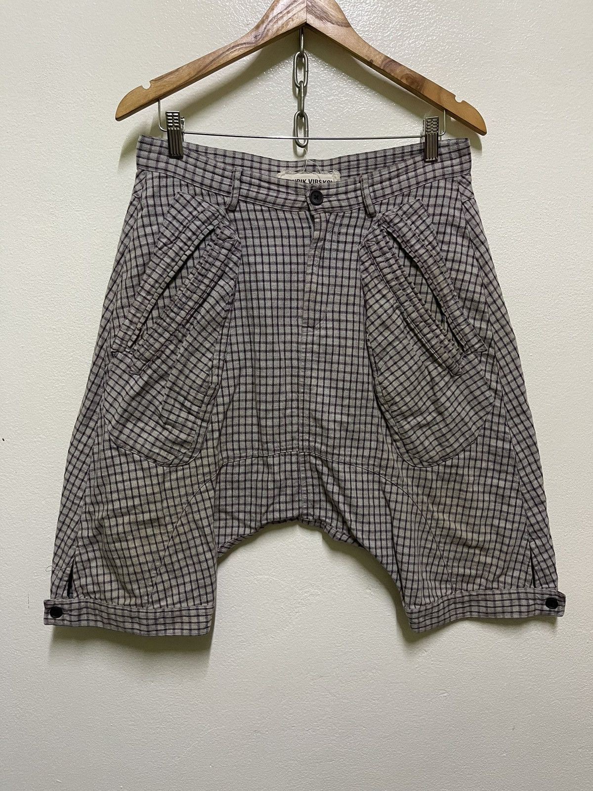 Henrik Vibskov Carrot Short