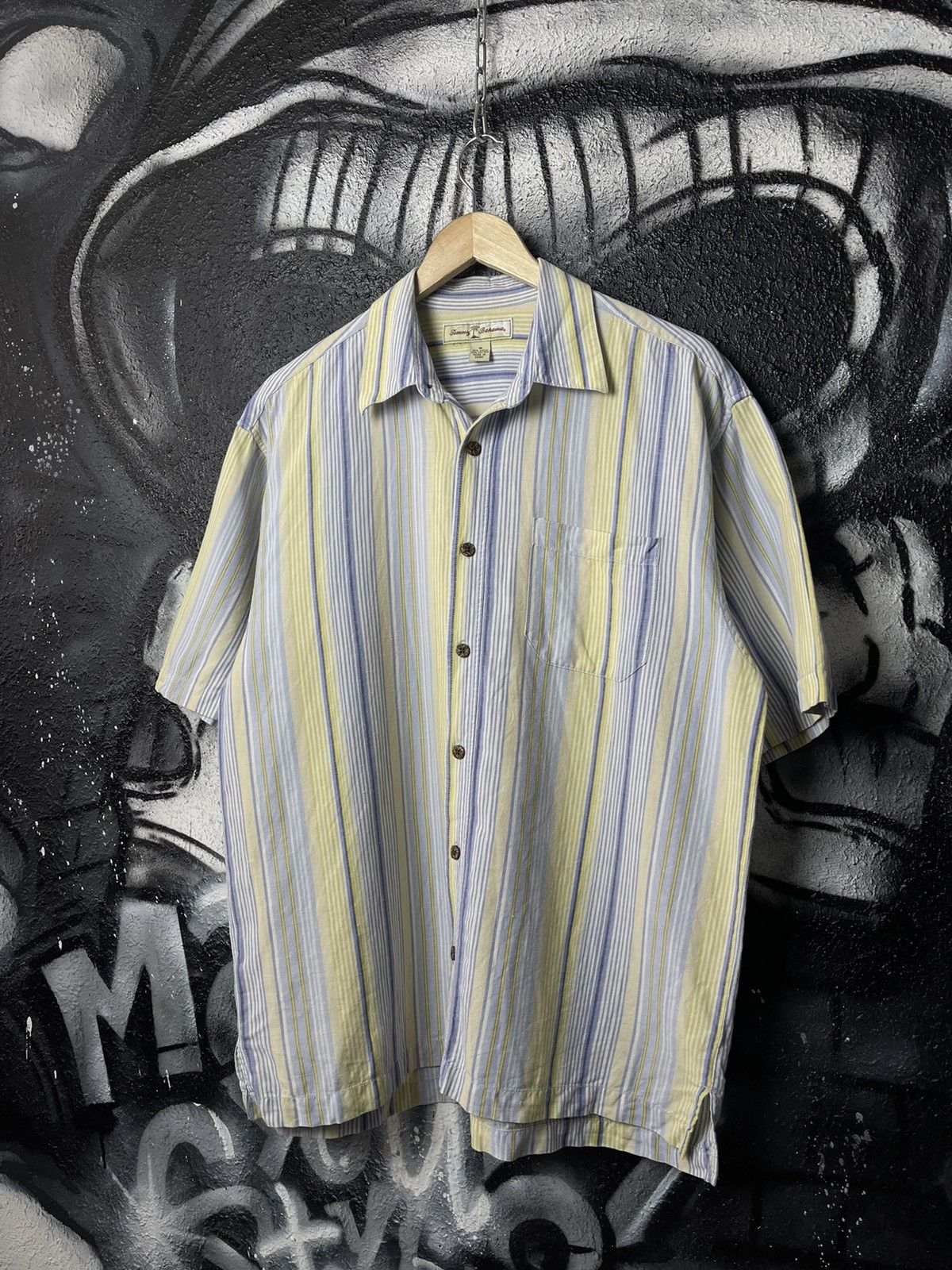 Tommy Bahama Tommy Bahama Striped Button Up Relaxed Shirt Men’s Size M Size US M / EU 48-50 / 2 - 1 Thumbnail