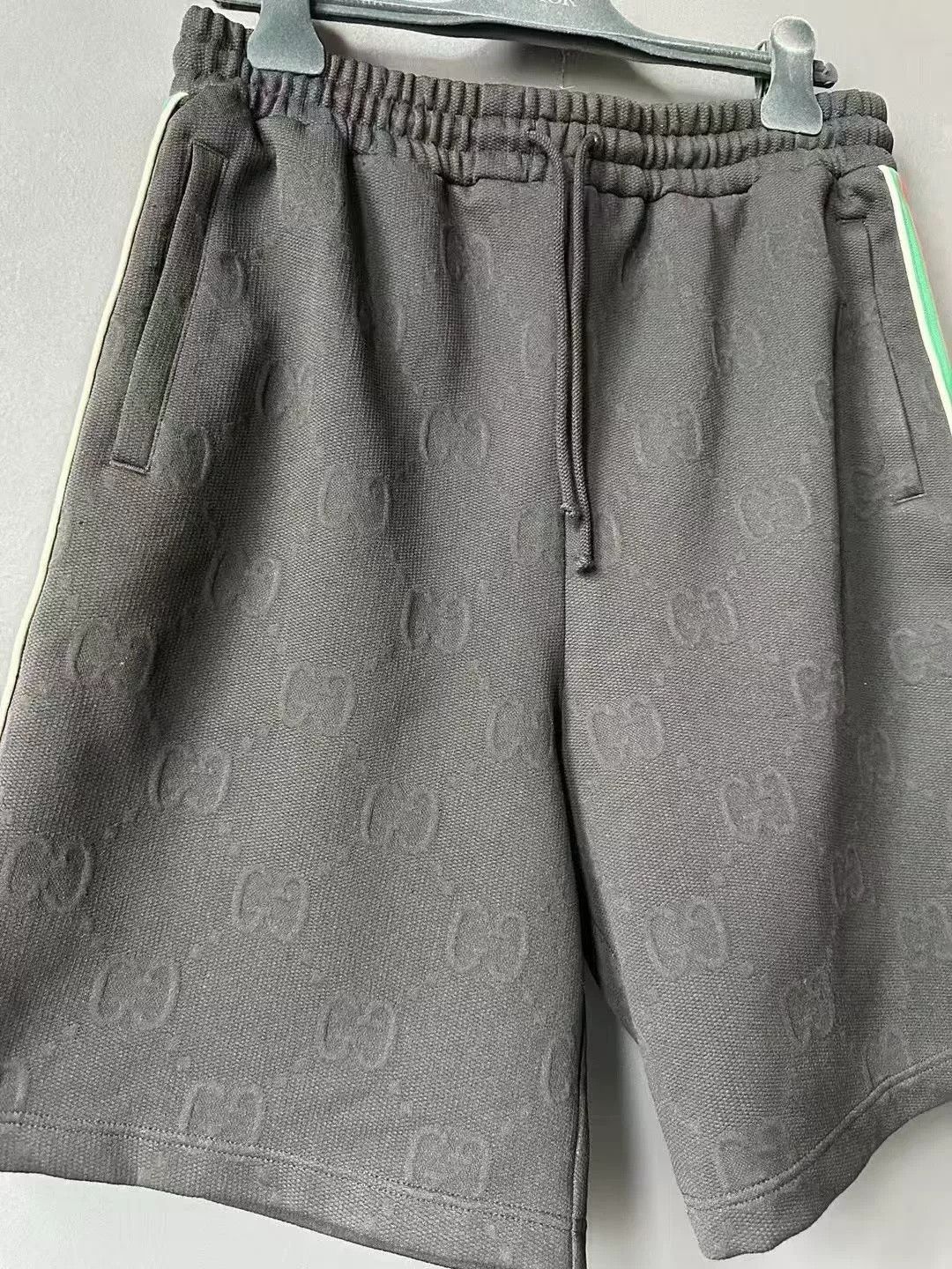 Gucci Gucci Red Green Dark Pattern Print Shorts Size US 34 / EU 50 - 3 Thumbnail