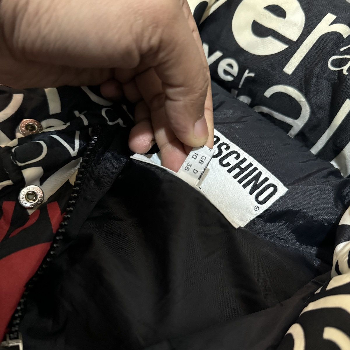 Moschino Moschino Love Allover Puffer Jacket Size US M / EU 48-50 / 2 - 10 Thumbnail
