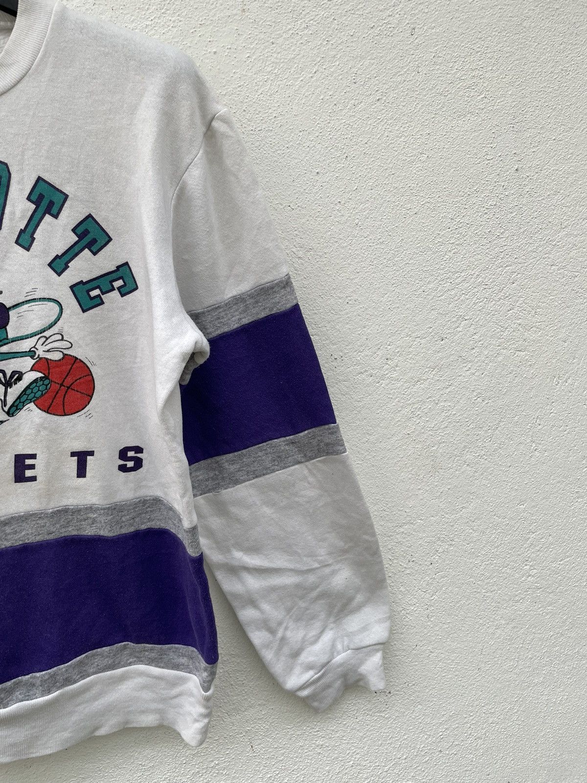 Vintage Vintage Charlotte Hornets Pullover Sweatshirt Size US M / EU 48-50 / 2 - 4 Thumbnail