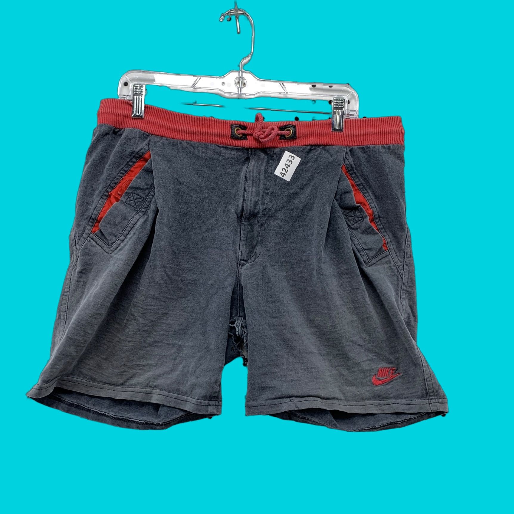 Nike VINTAGE Nike Jordan Shorts Men Athletic Cotton 34x9 Gray M Adult Medium Gray 90s Mens Size US 31 - 1 Thumbnail
