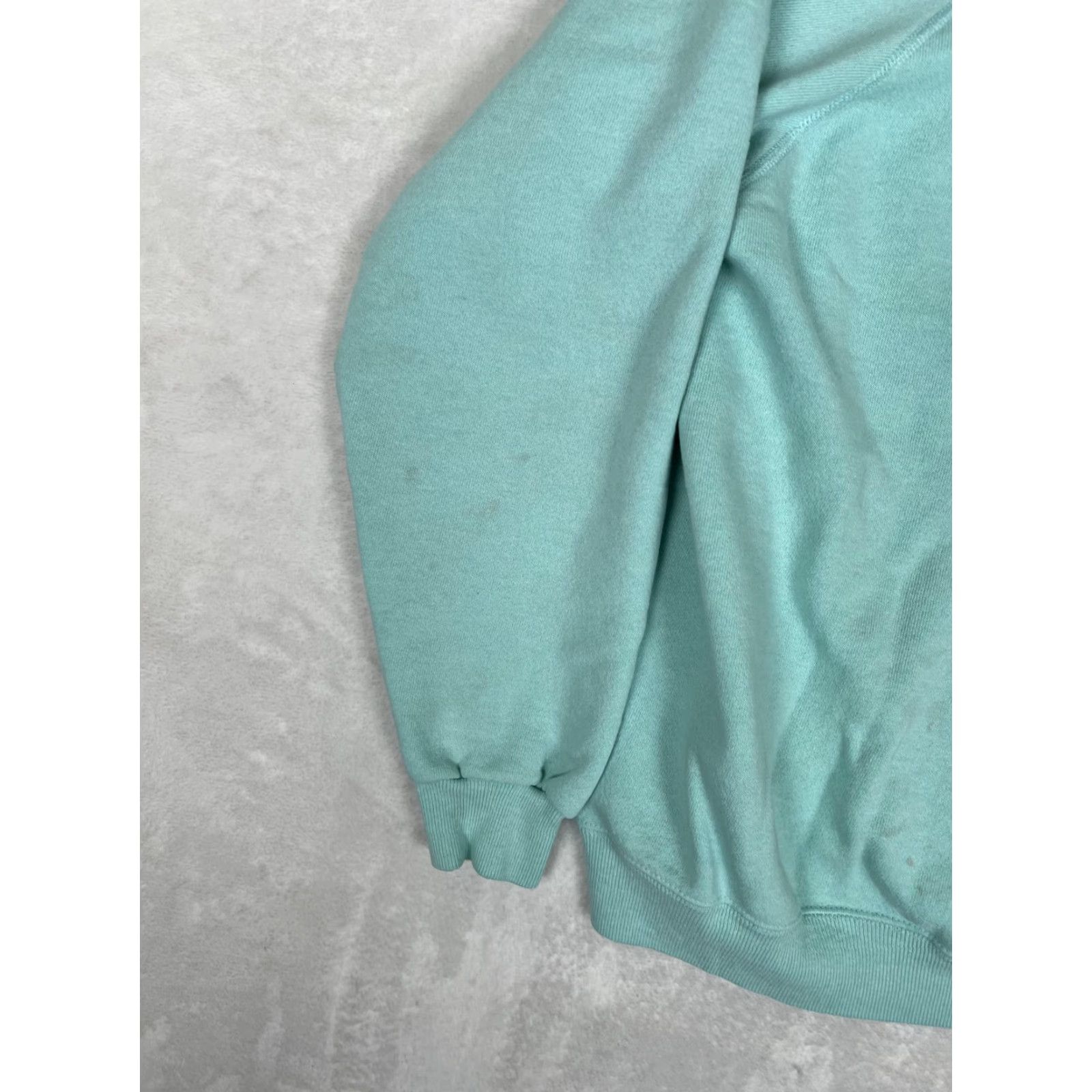 Hanes VINTAGE Hecker Pass Summer Sweatshirt Mens M/L Green Born To Picnic Fleece 1991 Size US M / EU 48-50 / 2 - 6 Thumbnail